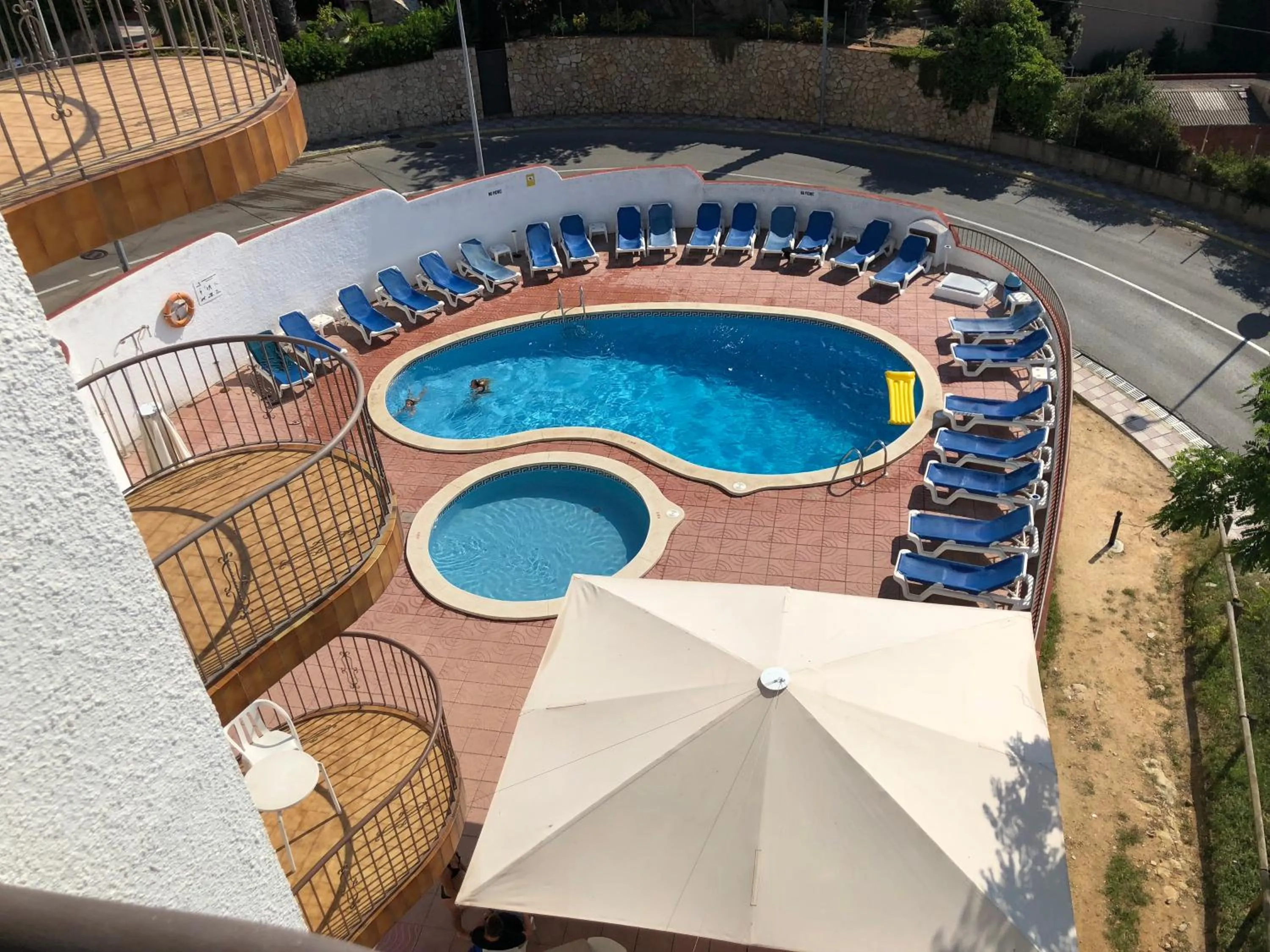 Pool view in Apartamentos AR Muntanya Mar