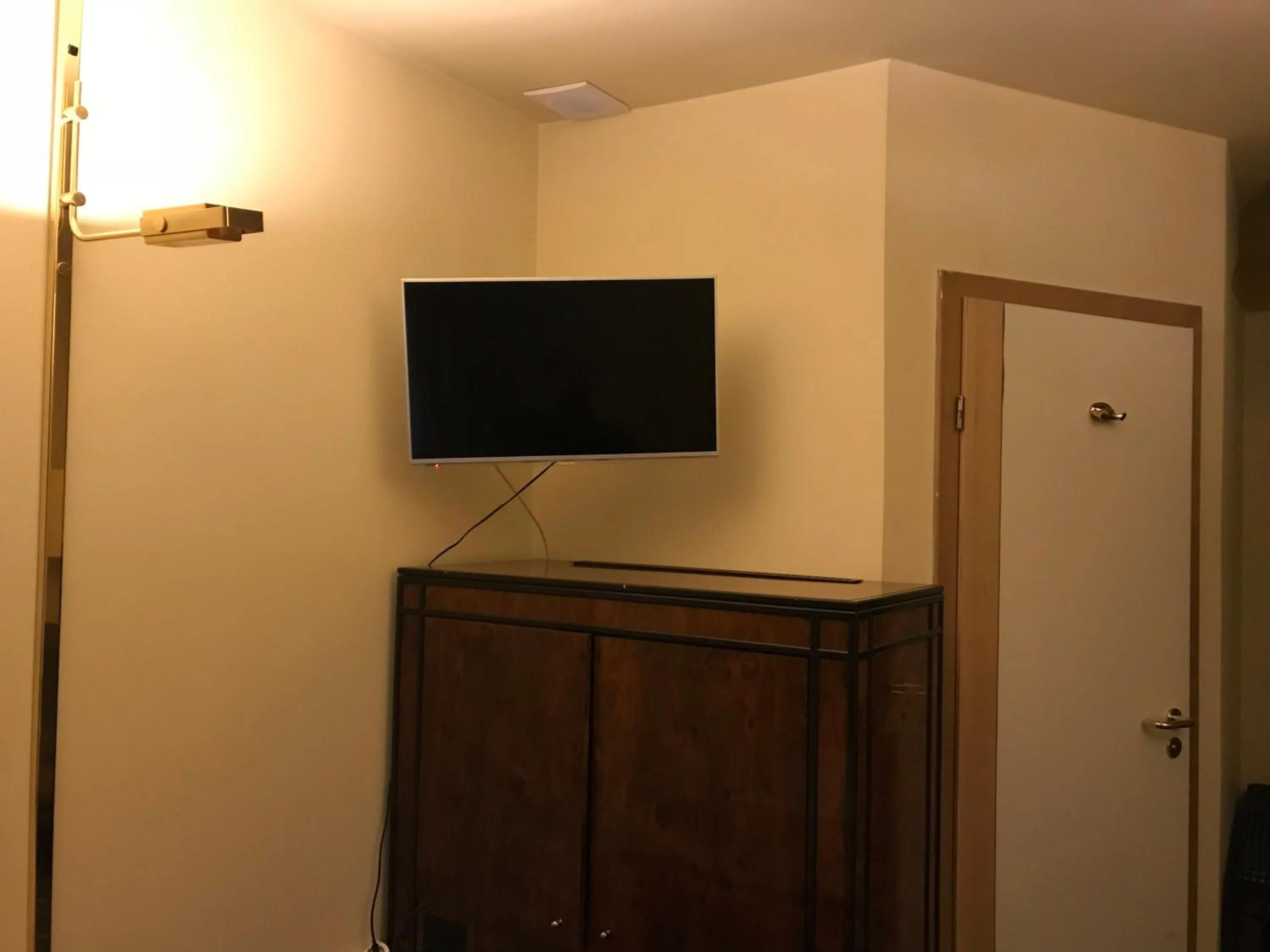 TV and multimedia in Hotel Podzamcze