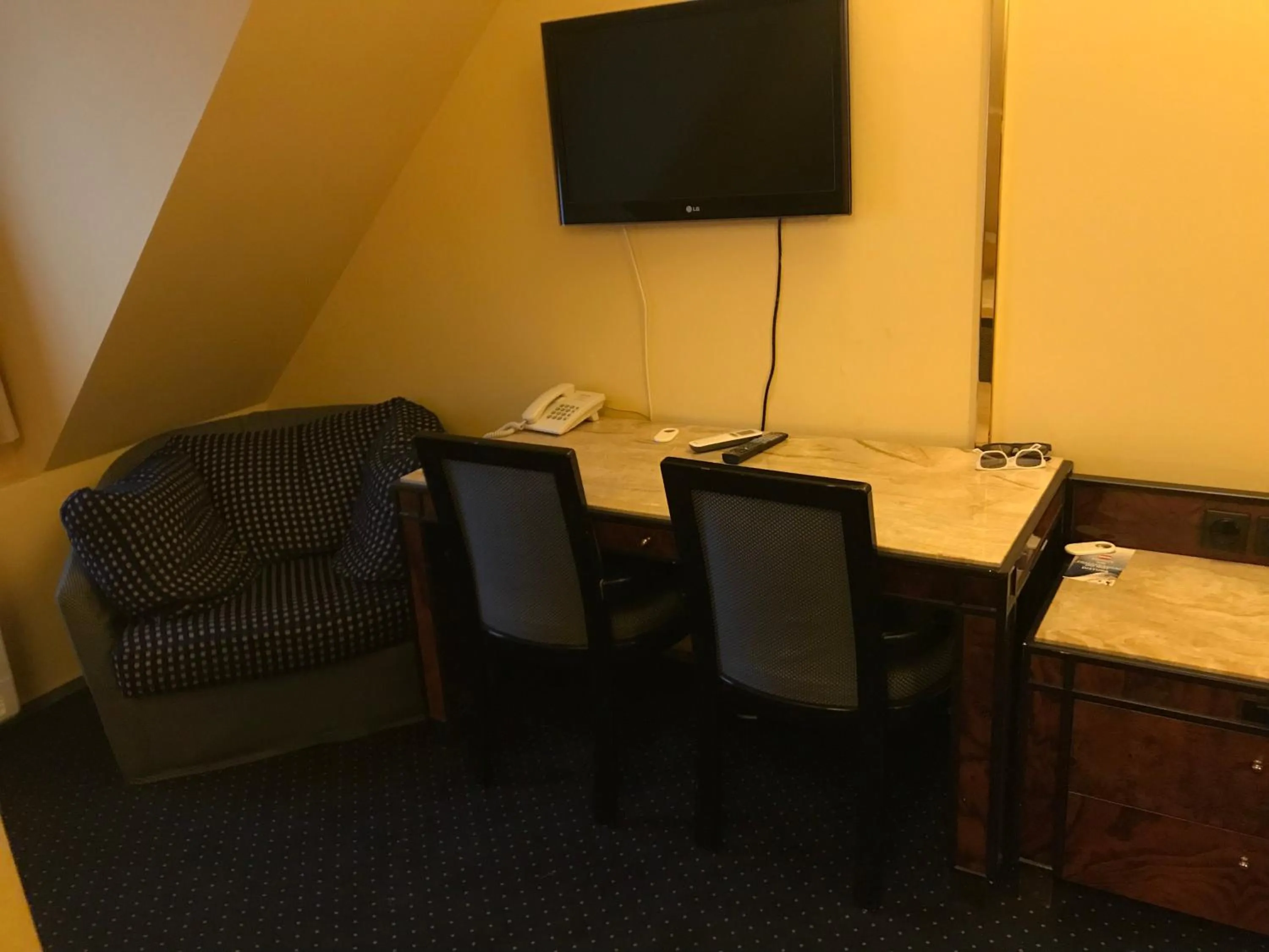 TV and multimedia in Hotel Podzamcze