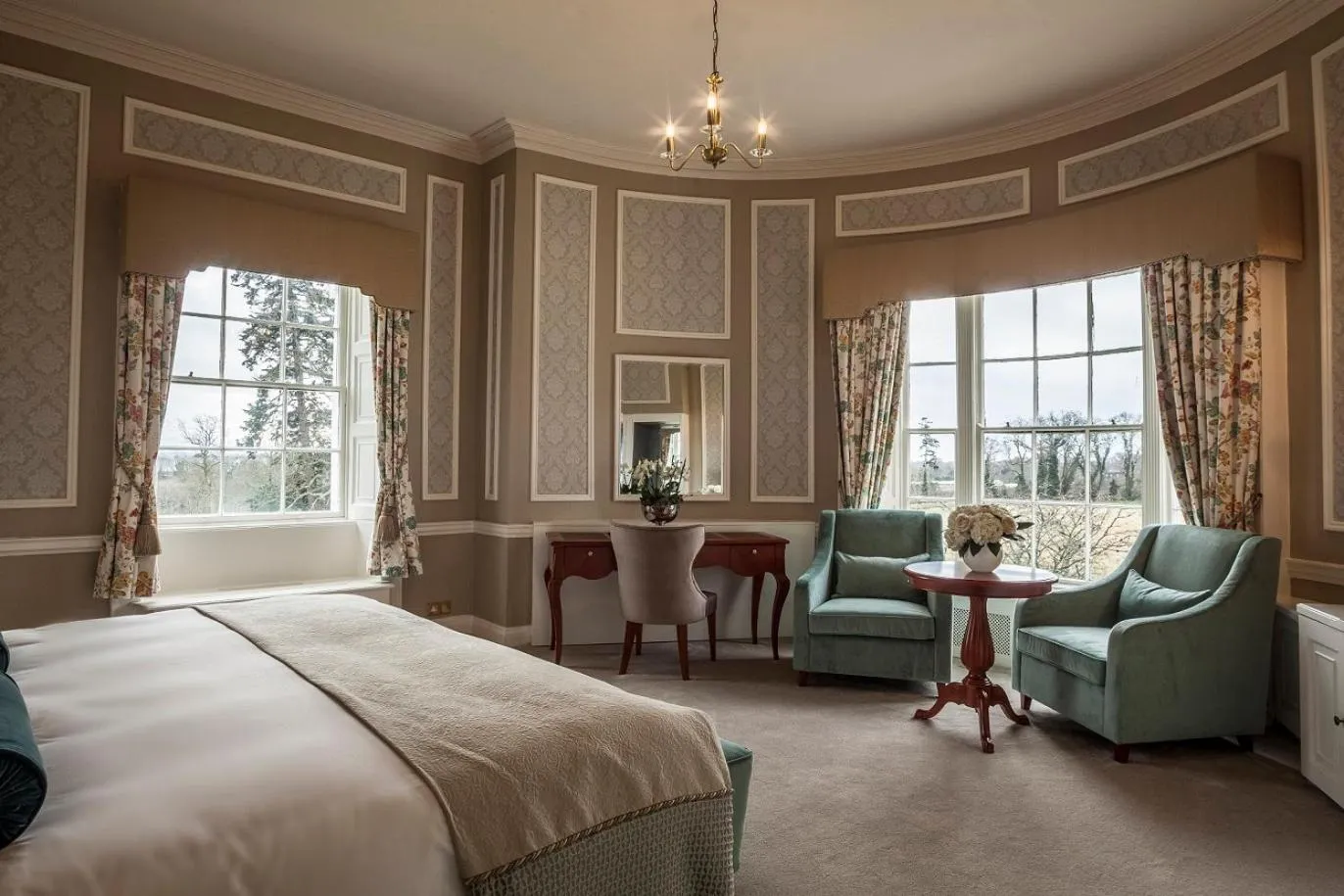 Photo of the whole room, Bed in Leixlip Manor Hotel