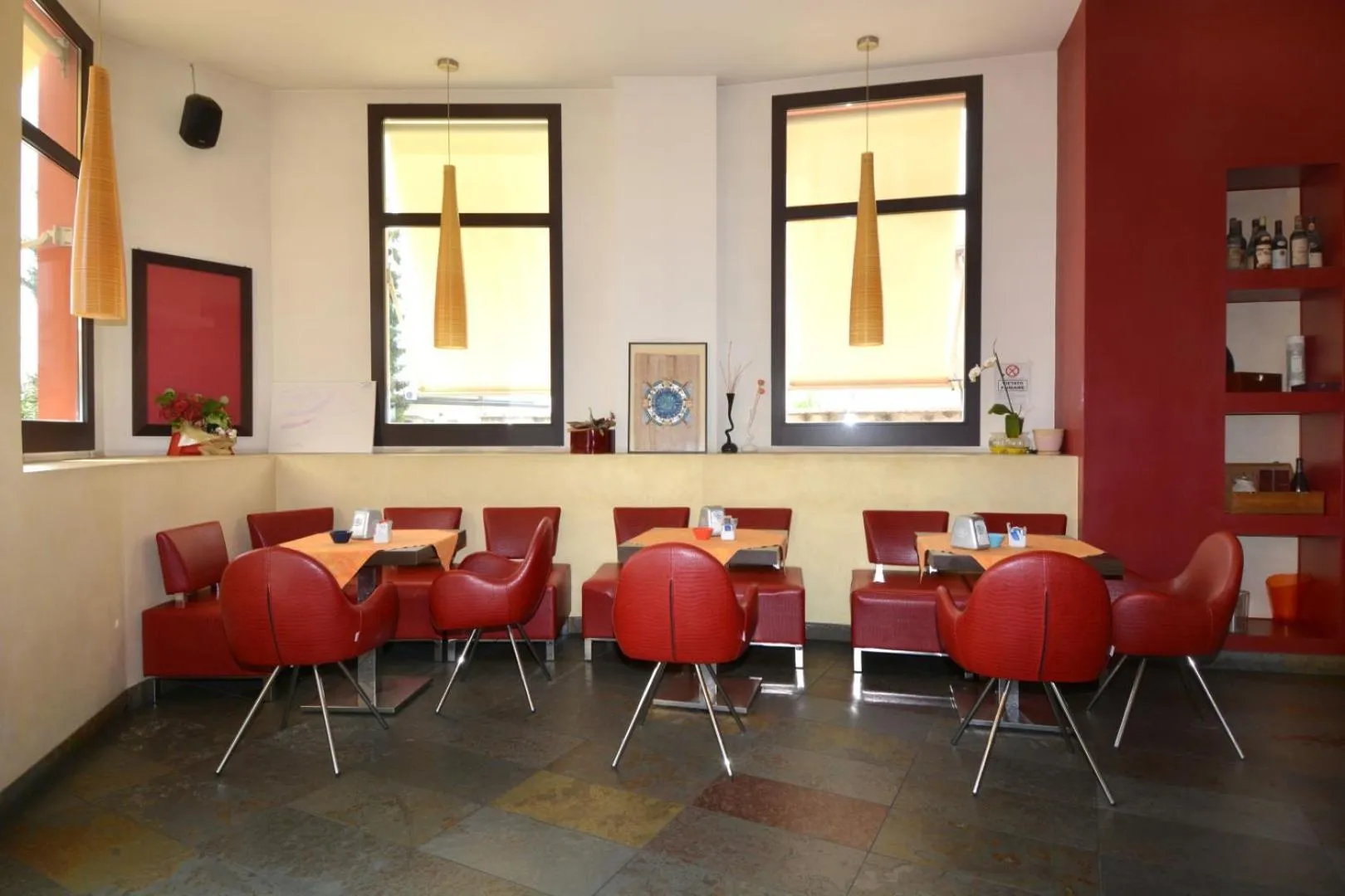 Buffet breakfast in Hotel Eolo