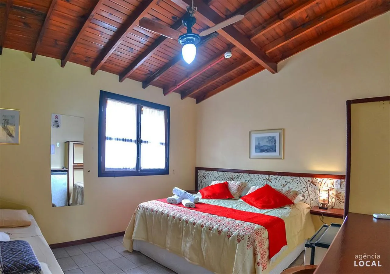 Photo of the whole room, Bed in Pousada Palhocinha Garopaba