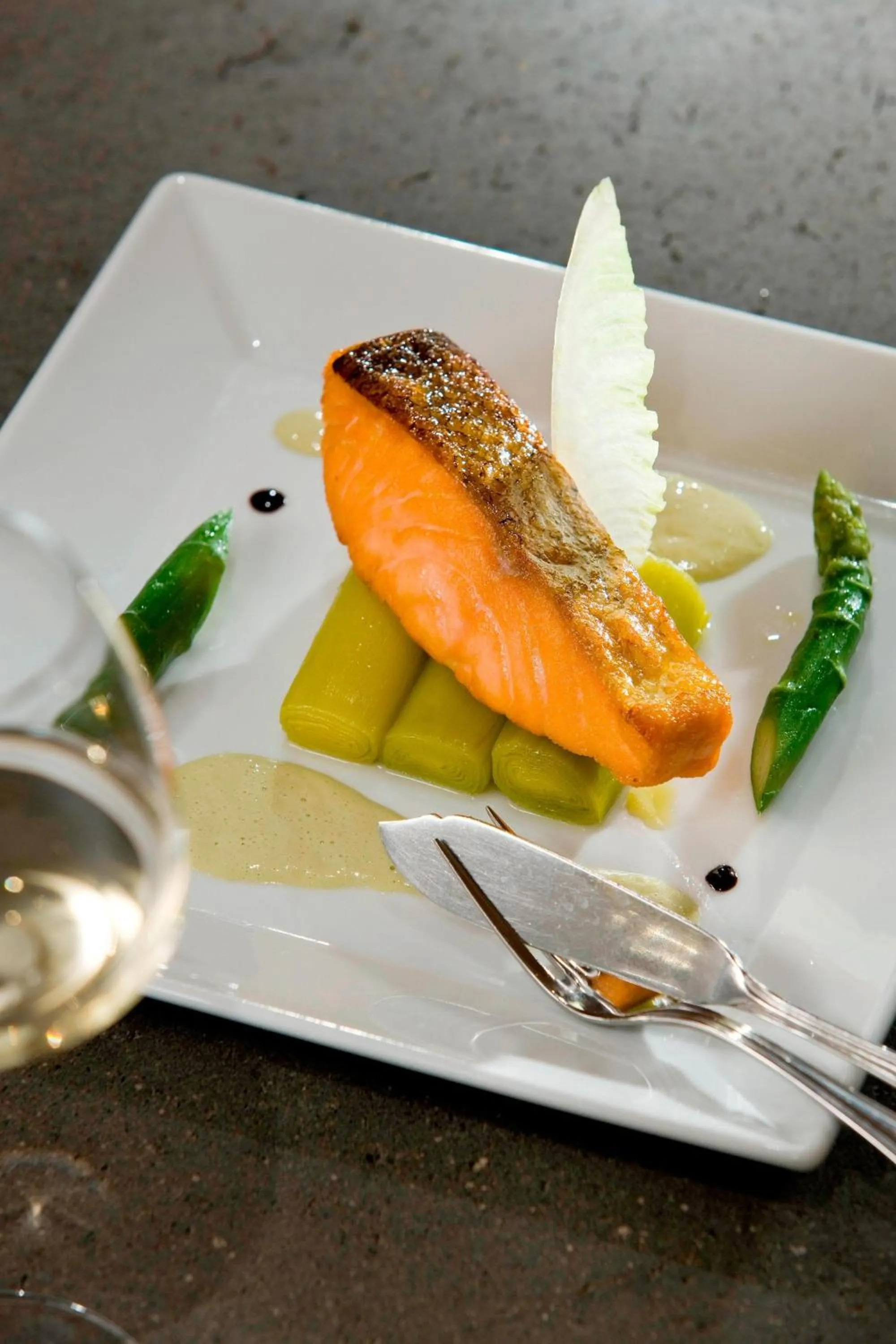 Restaurant/places to eat in Paris Marriott Opera Ambassador Hotel