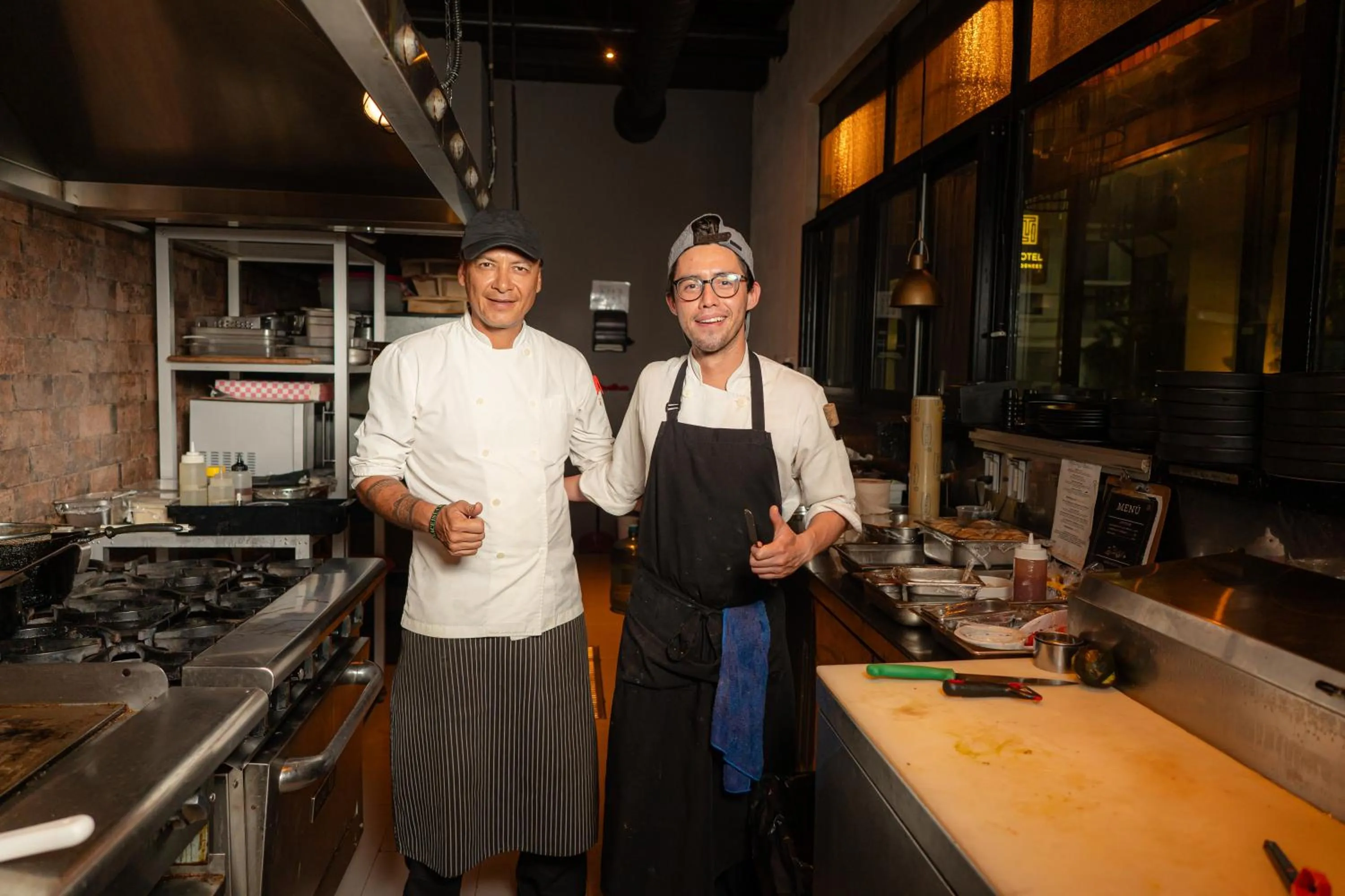 Restaurant/places to eat in IT Boutique Hotel & Restaurant