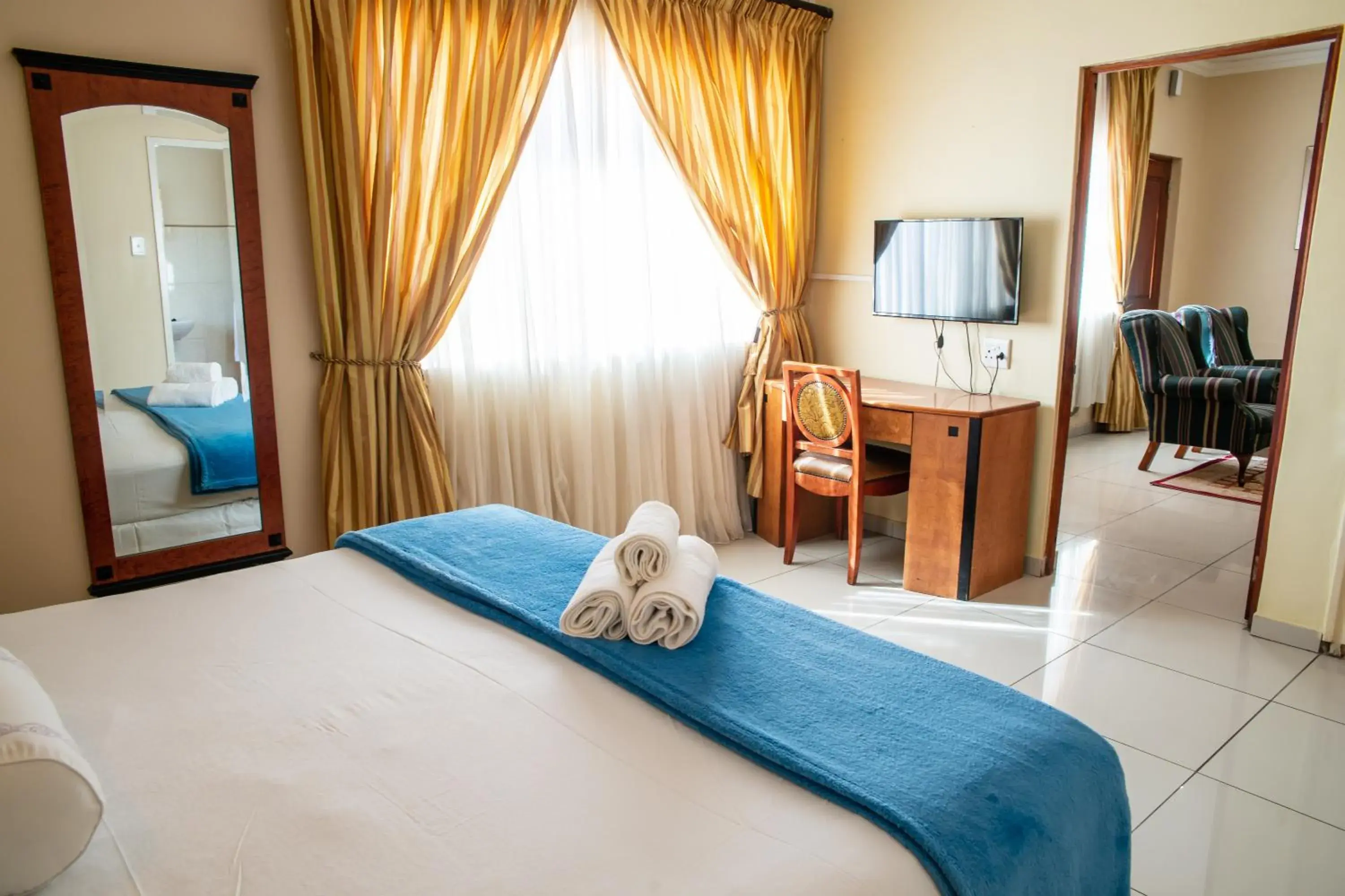 Superior King Room in Ngwenya Hotel & Conference Centre Superior King Room in Ngwenya Hotel & Conference Centre