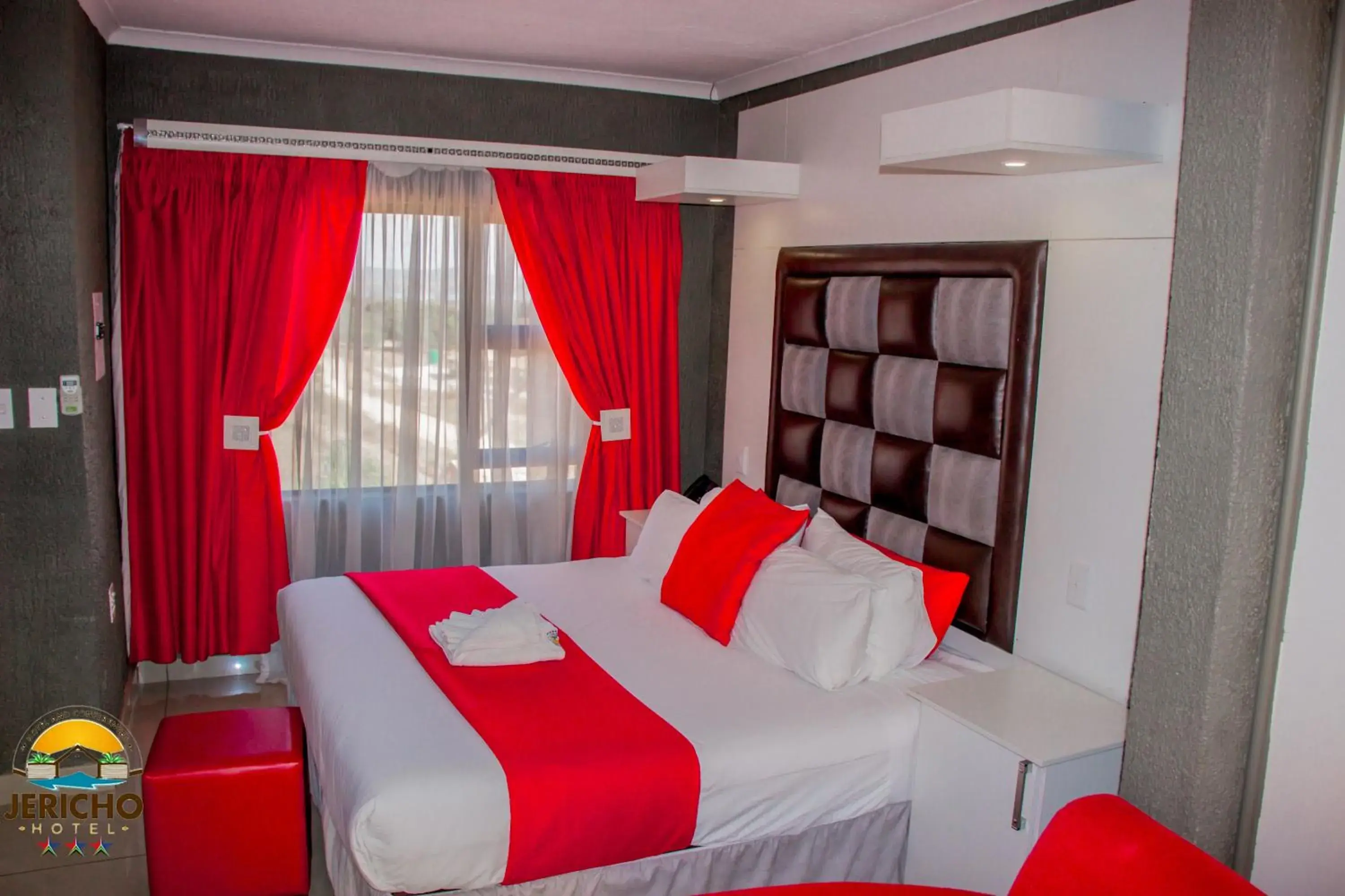 Deluxe Single Room - single occupancy in Jericho Hotel and Conferences Deluxe Single Room - single occupancy in Jericho Hotel and Conferences