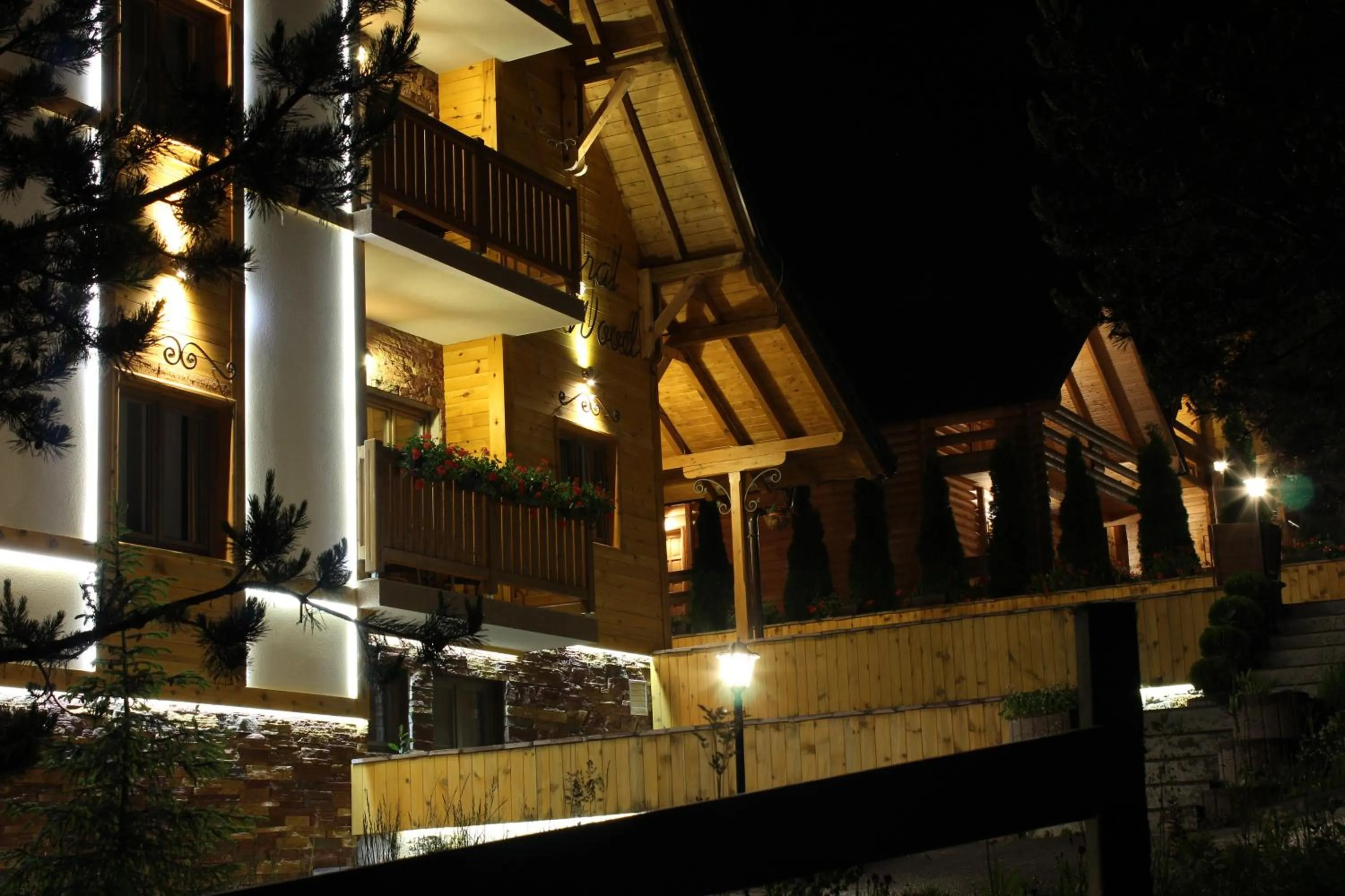 Facade/entrance in Villa Natural Wood