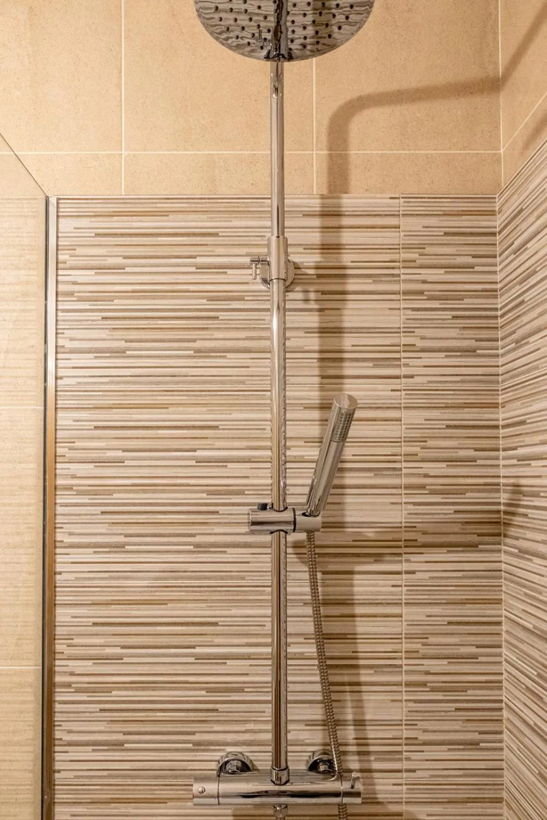 Shower in Madalena Beach Apartment by MP