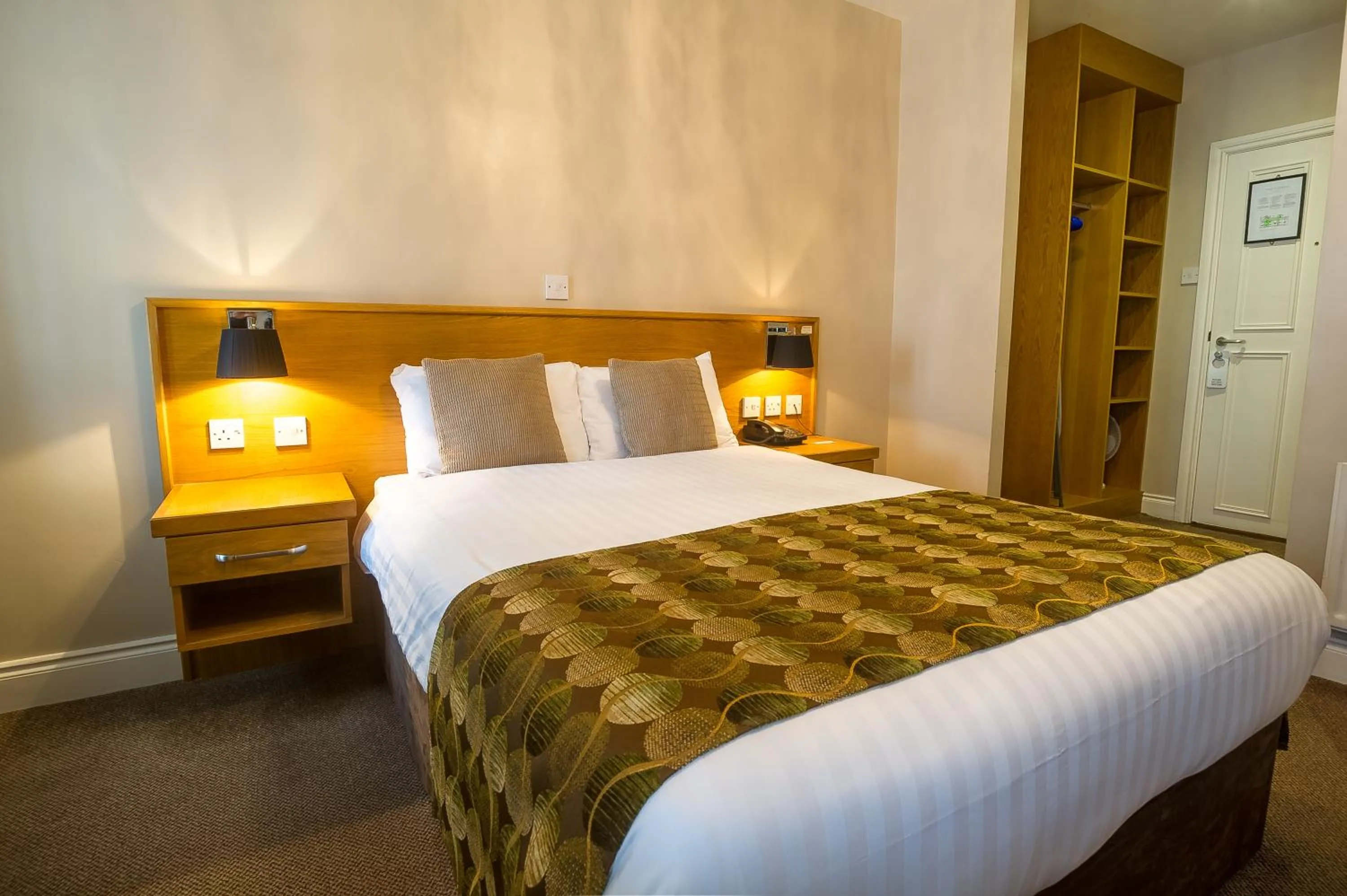 Bed in The Carraig Hotel