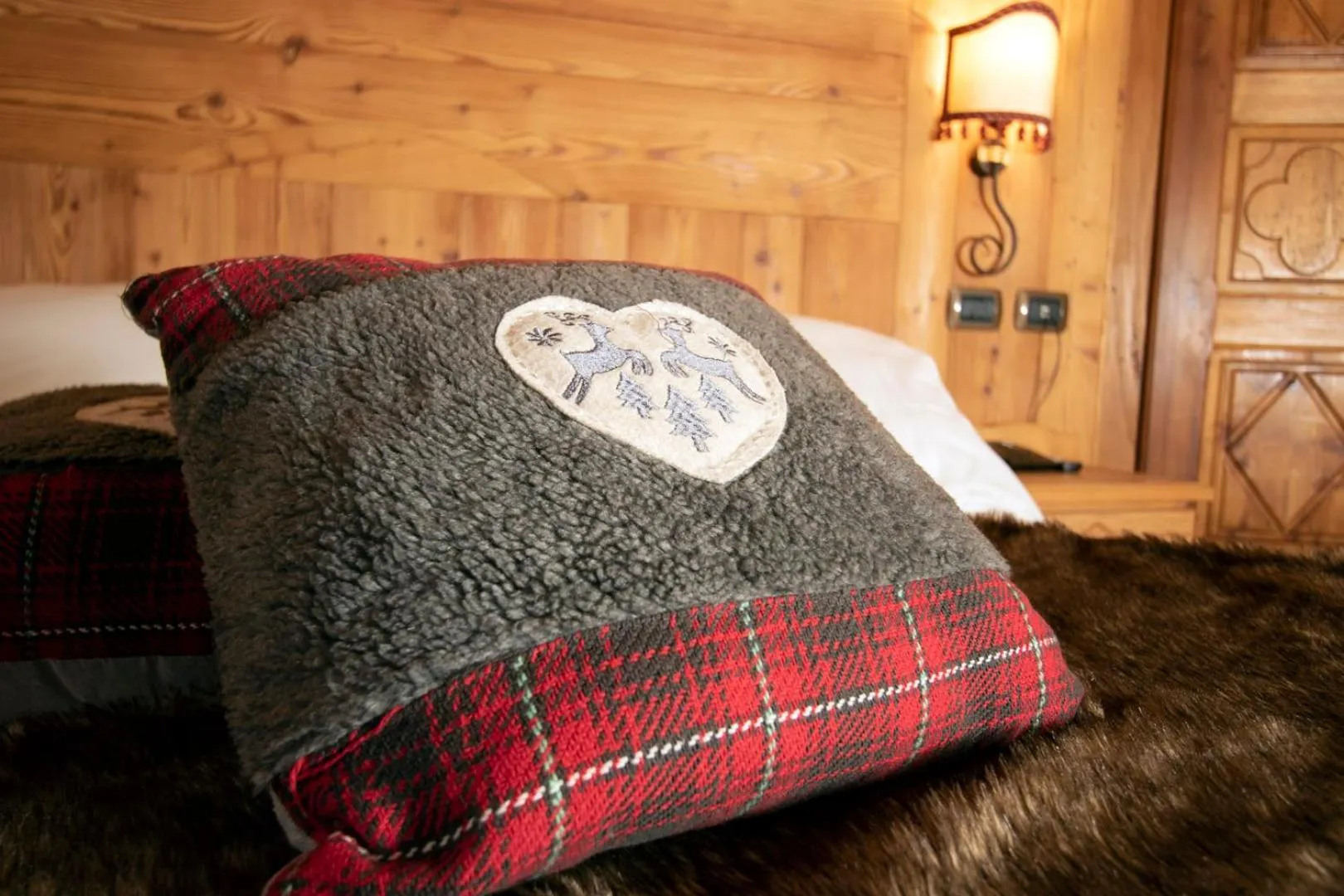 Laghetto Alpine Hotel & Restaurant