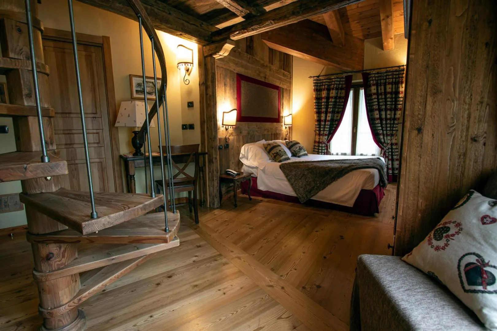 Laghetto Alpine Hotel & Restaurant