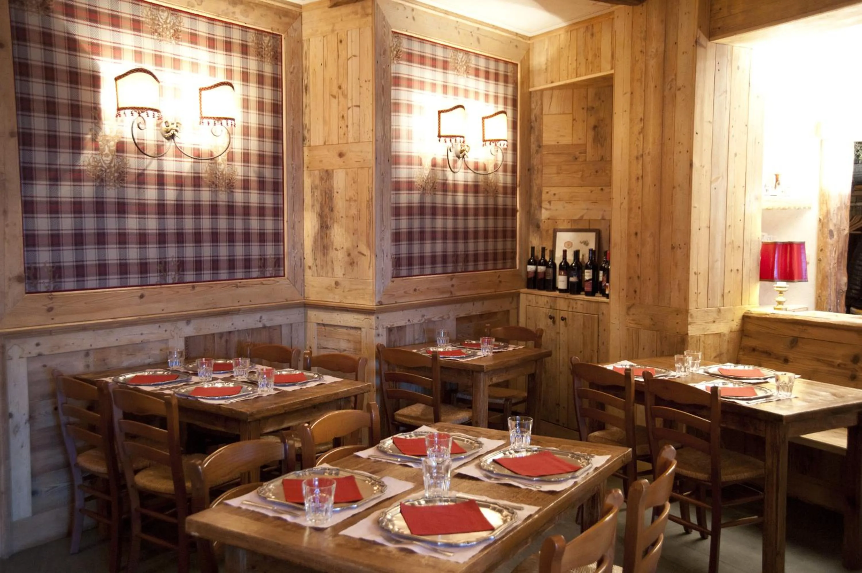 Restaurant/places to eat in Laghetto Alpine Hotel & Restaurant