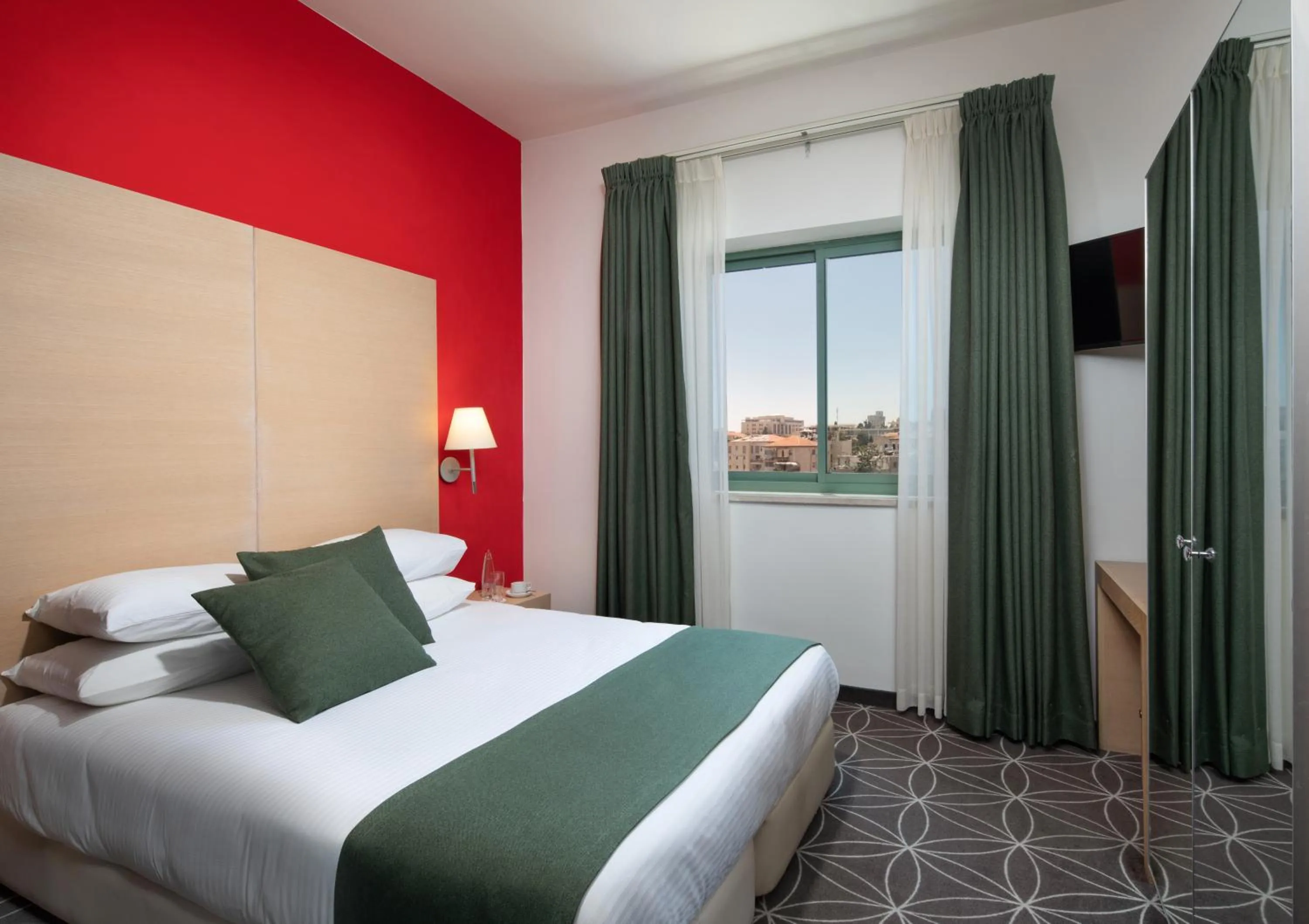 Photo of the whole room in Legacy Hotel