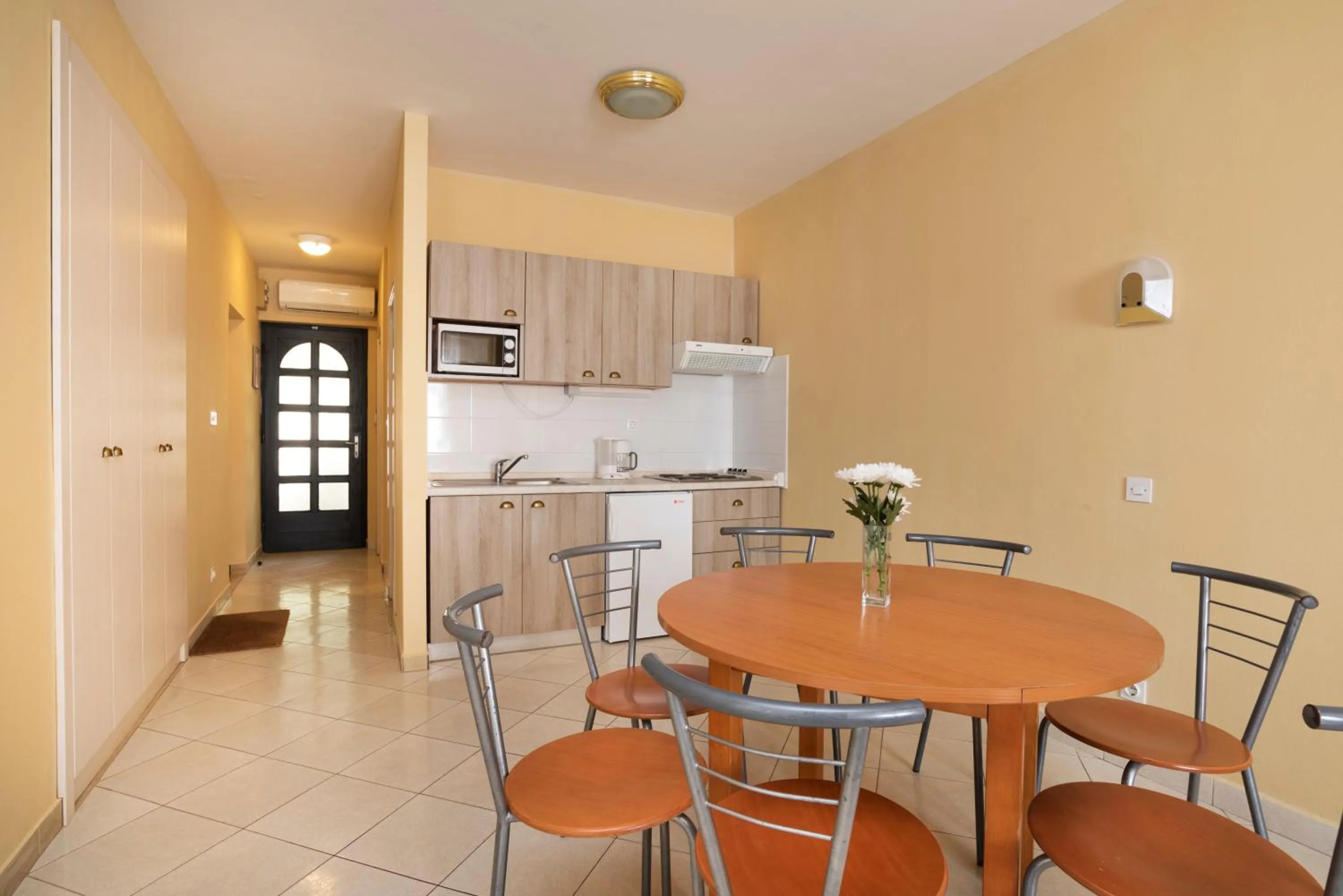Kitchen or kitchenette in Apartments Amfora Plava Laguna