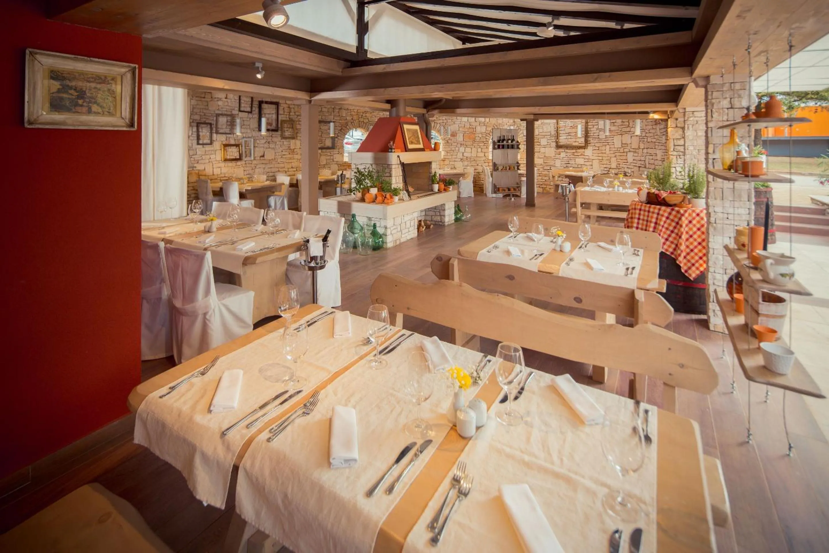 Restaurant/places to eat in Apartments Amfora Plava Laguna