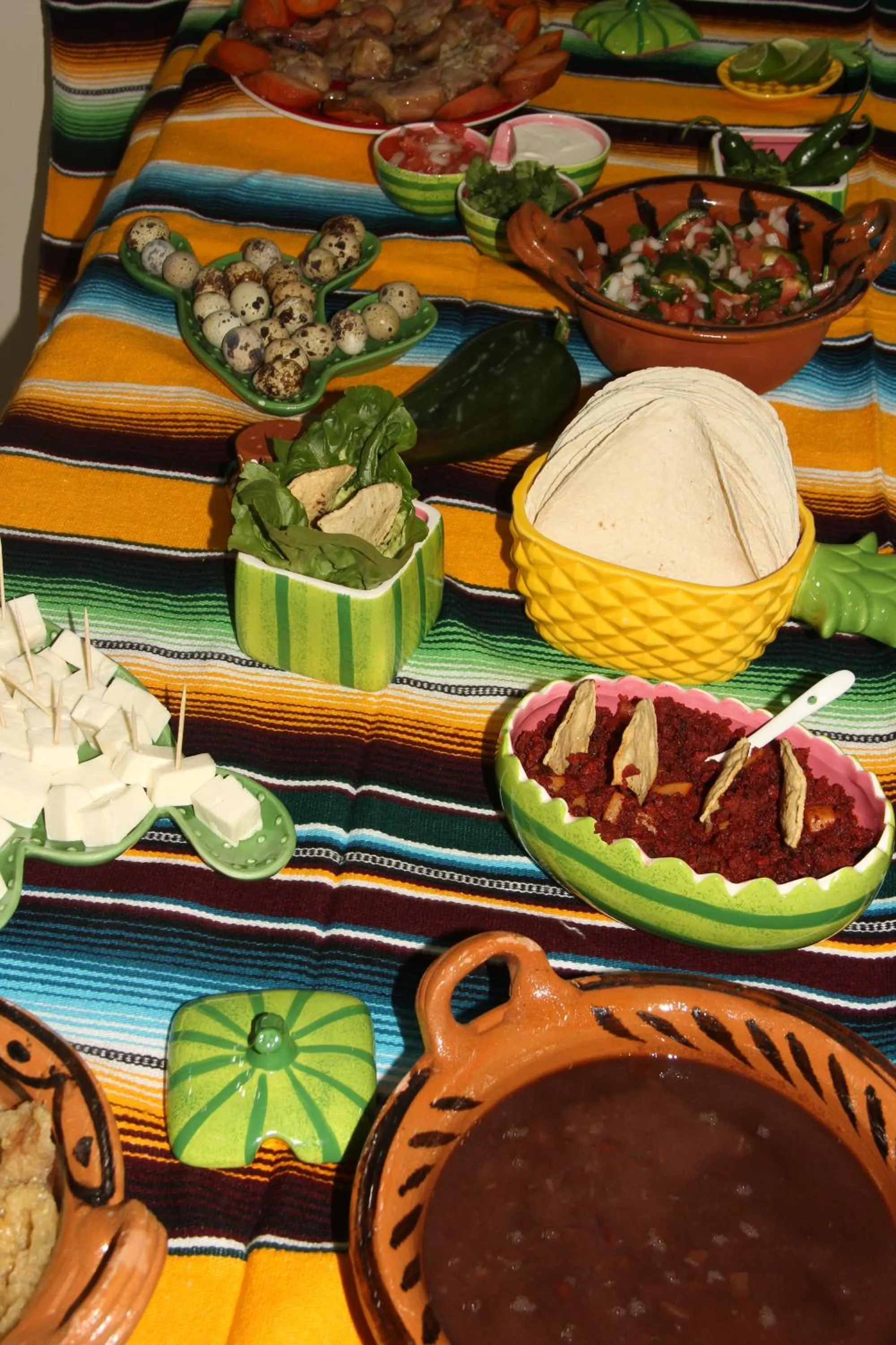 Food in AMAXING Cancun Airport