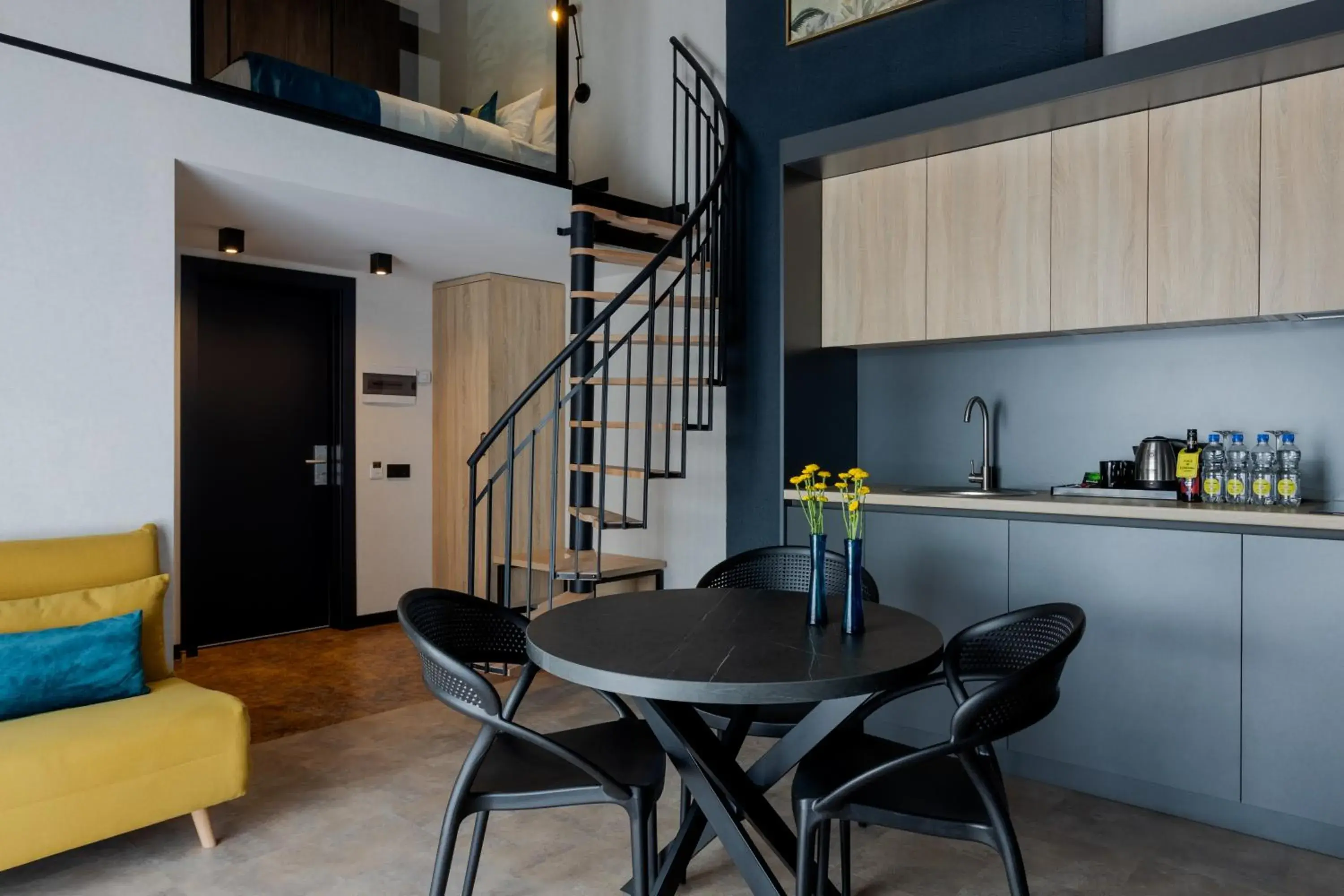 Two-Bedroom Deluxe Apartment with Garden View in Tulip Residence & Spa Hotel Two-Bedroom Deluxe Apartment with Garden View in Tulip Residence & Spa Hotel