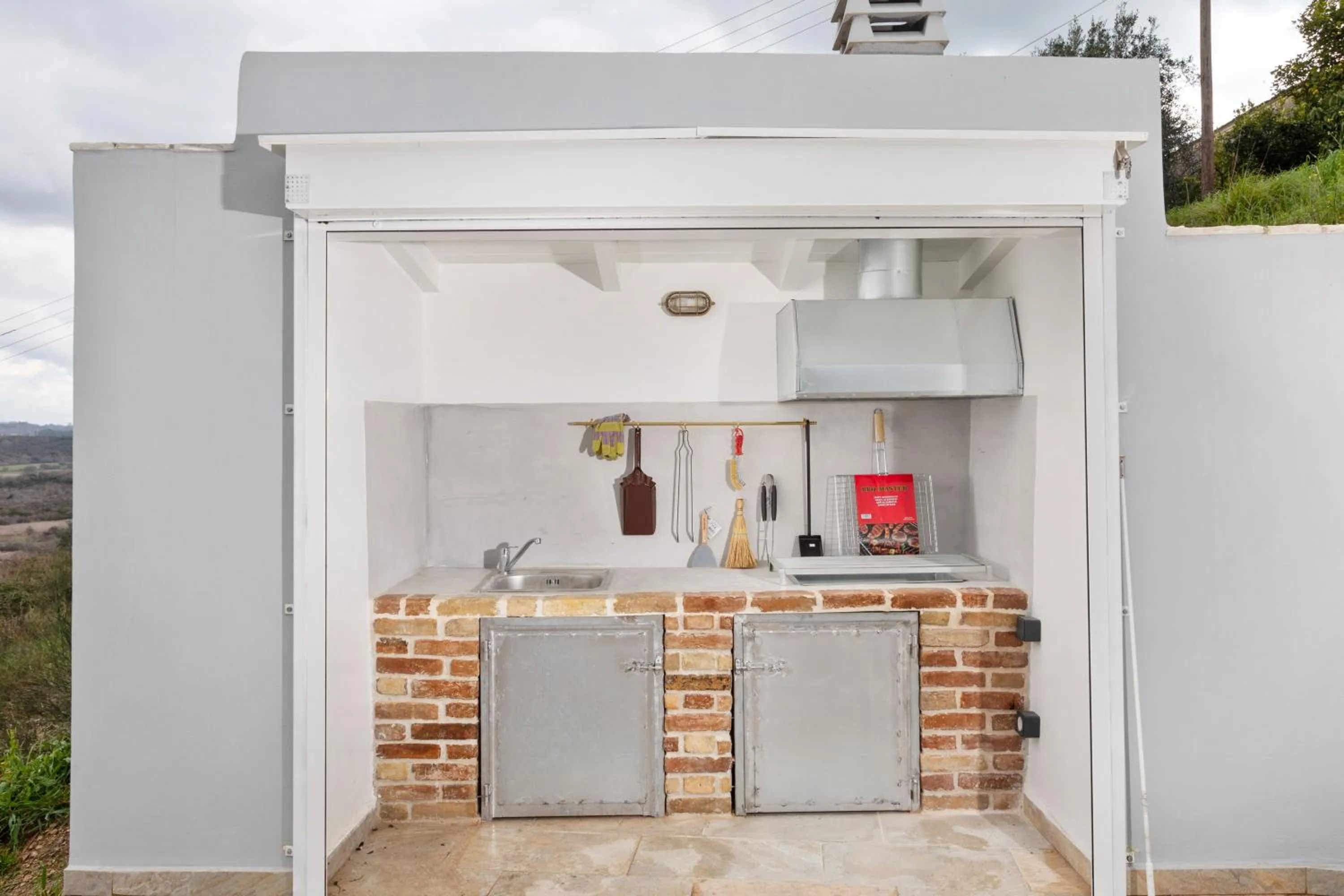 BBQ facilities in Fundana Villas