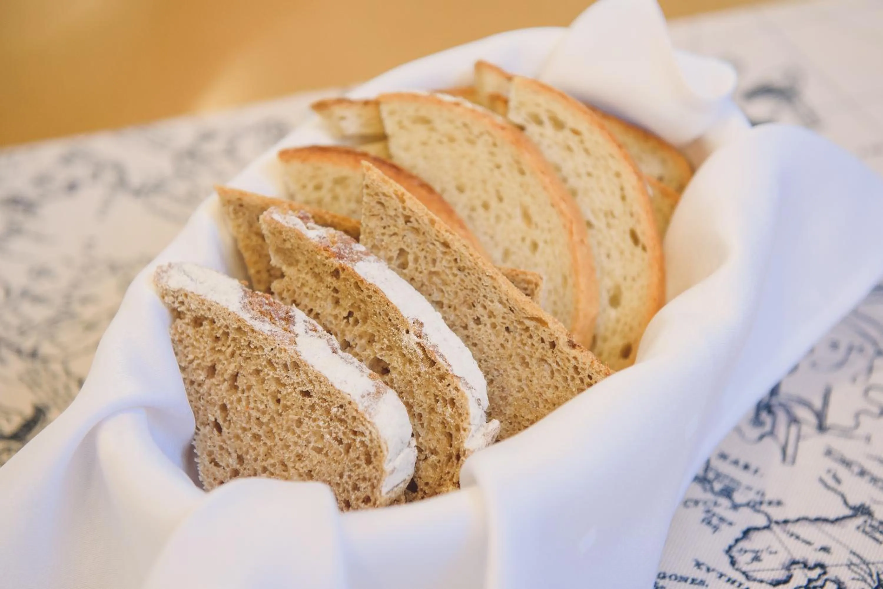 Breakfast in Hotel Pod Jesiotrem