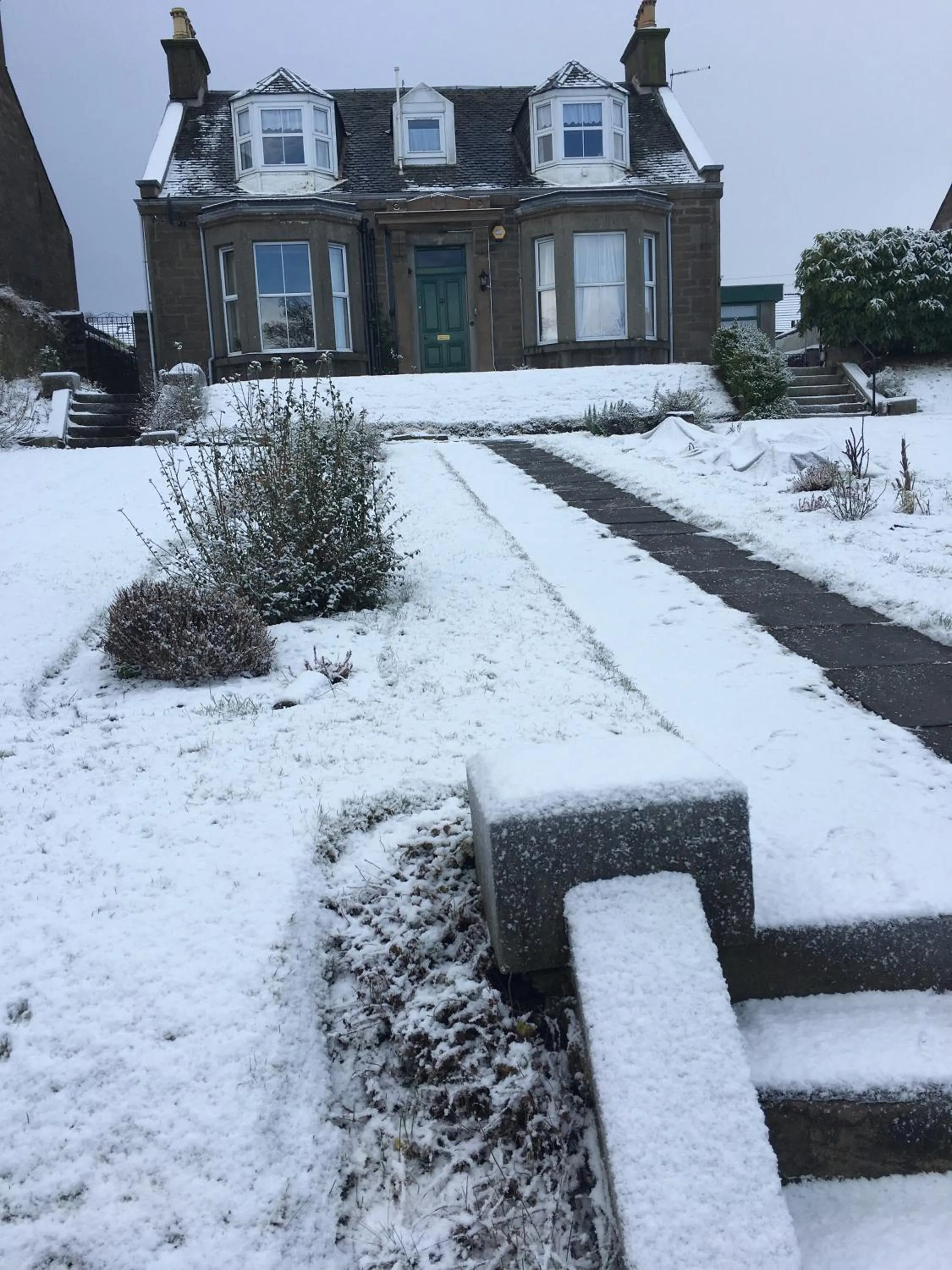 Winter in Dupplin152 bed and breakfast