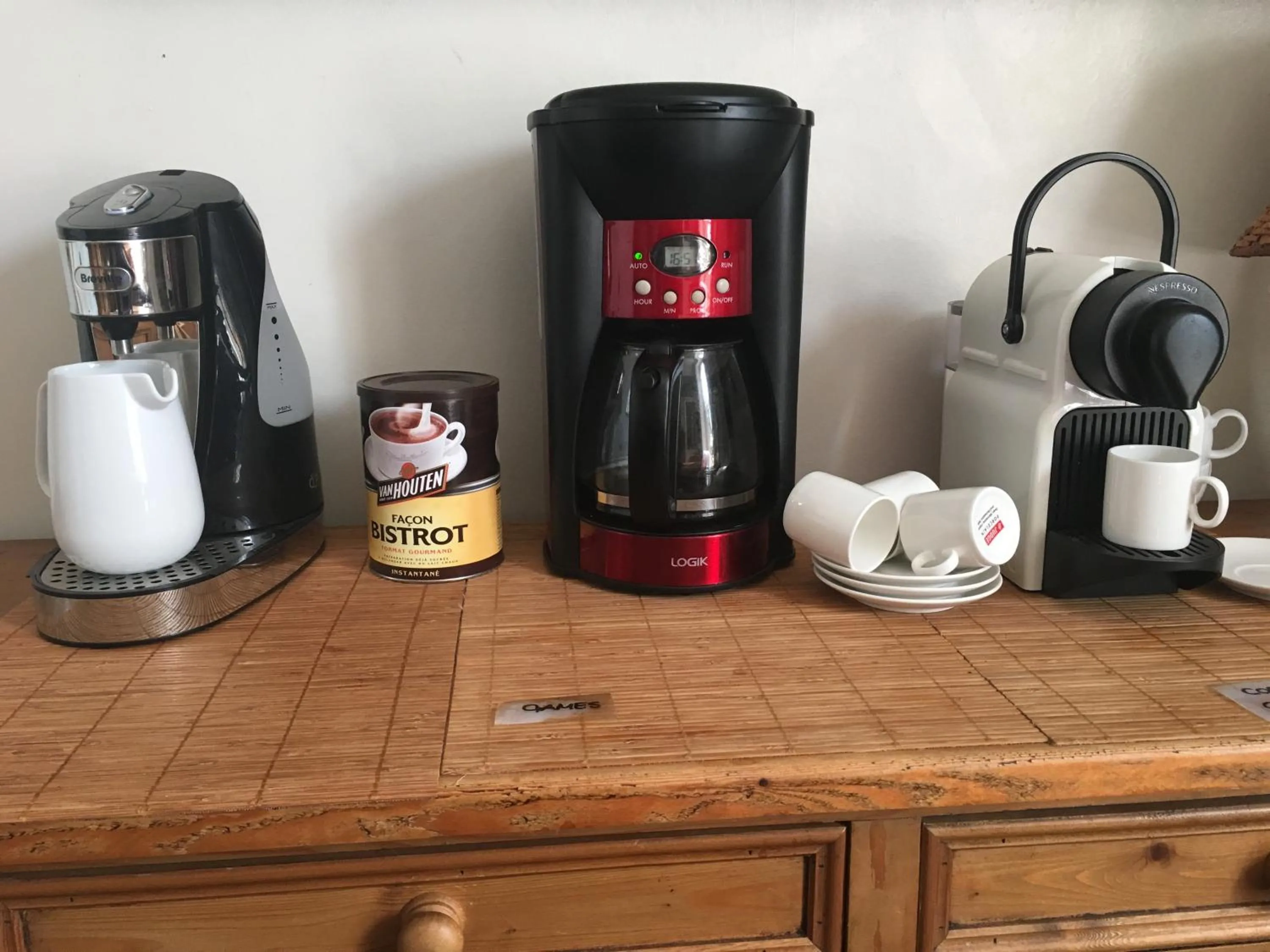 Coffee/tea facilities in Dupplin152 bed and breakfast