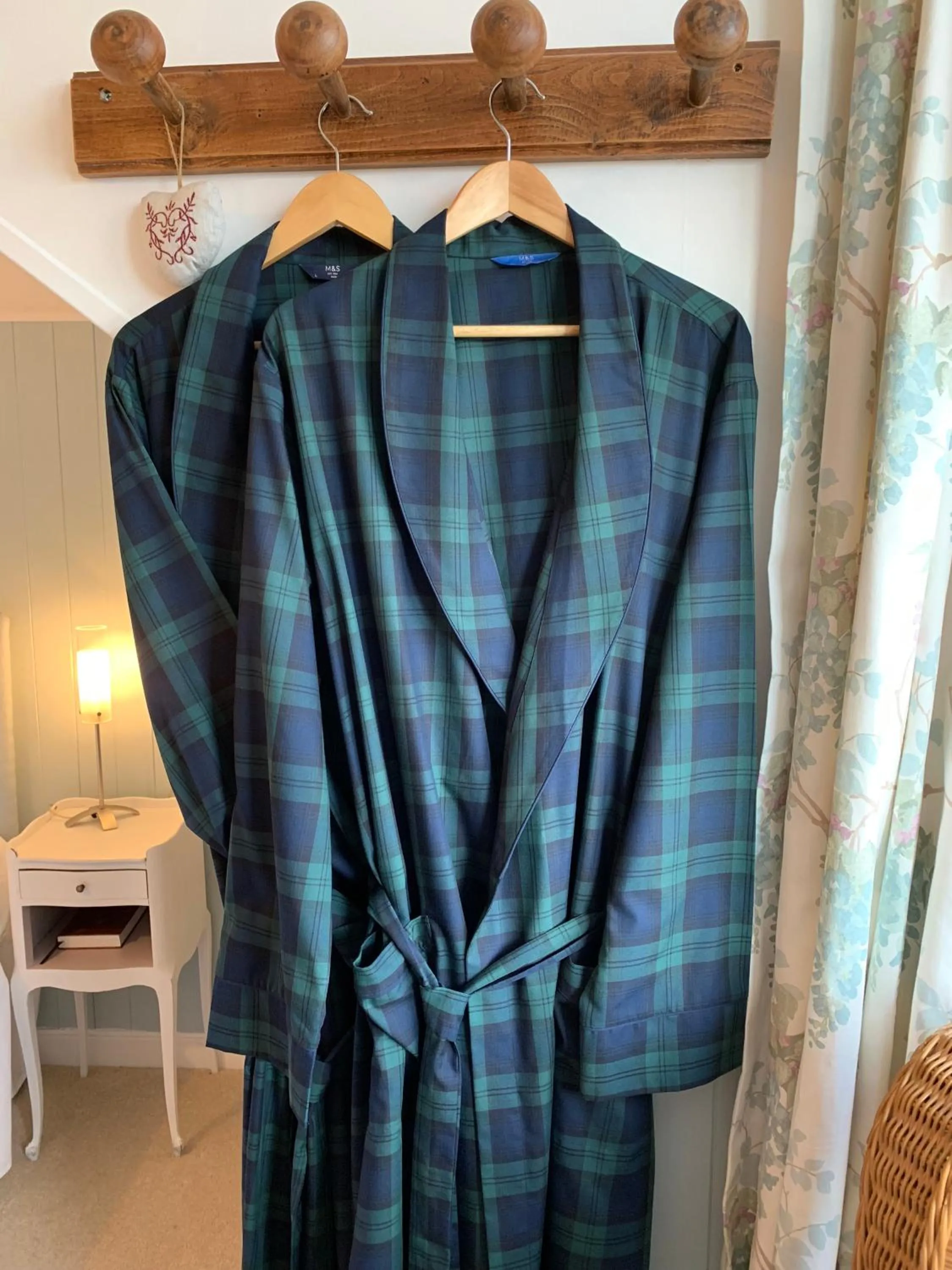 Bedroom in Dupplin152 bed and breakfast