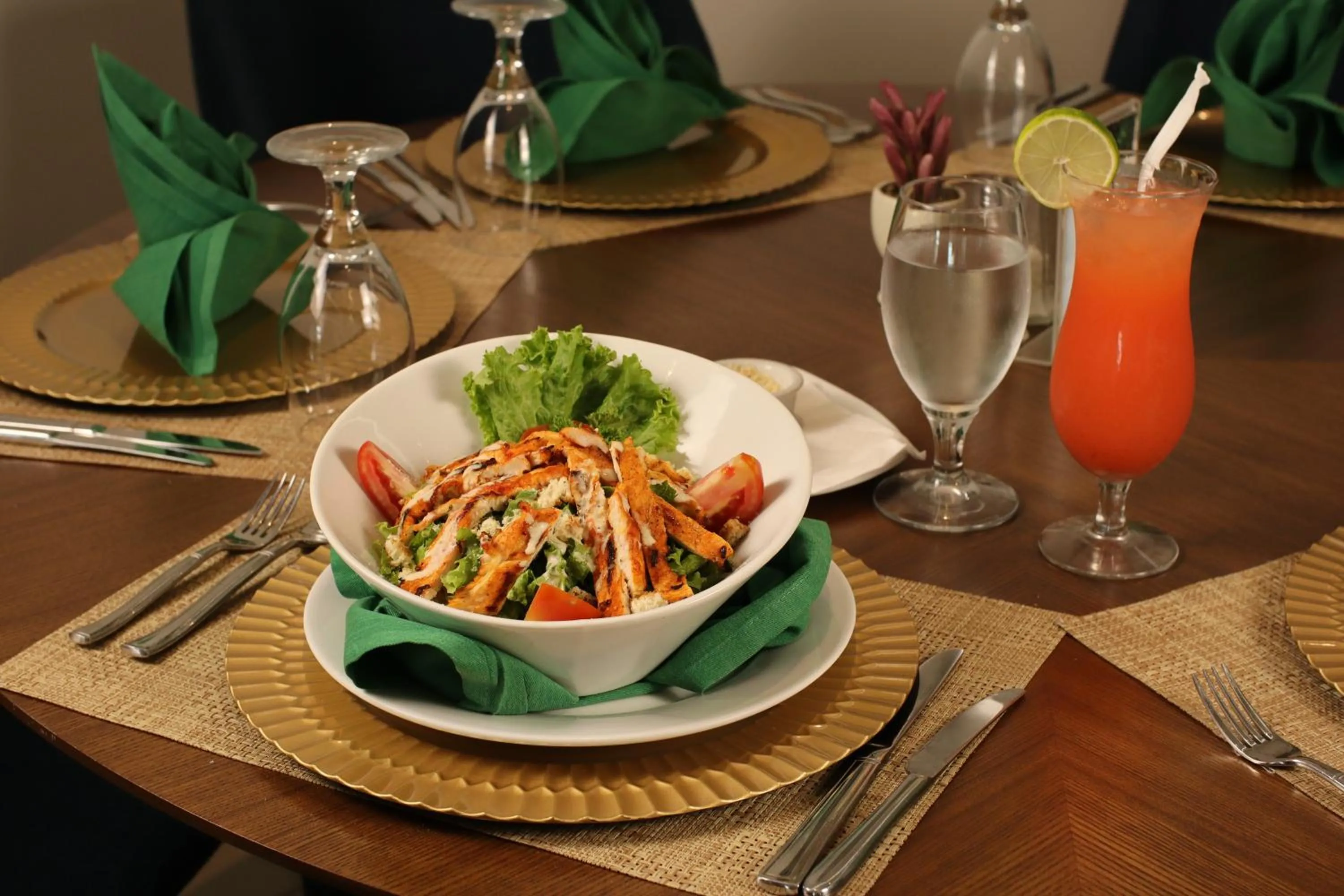 Restaurant/places to eat in Hotel Agualcas