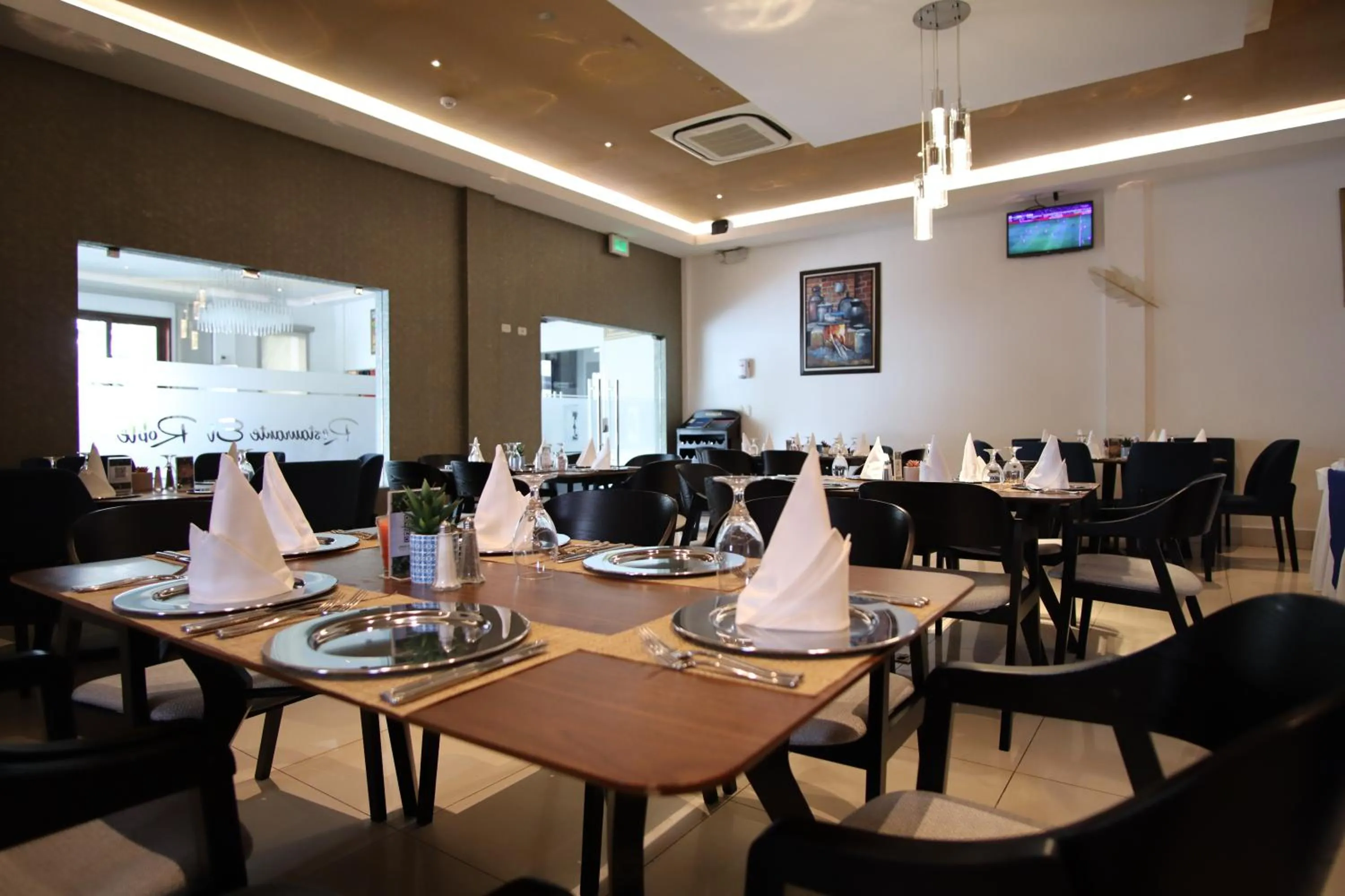Restaurant/places to eat in Hotel Agualcas