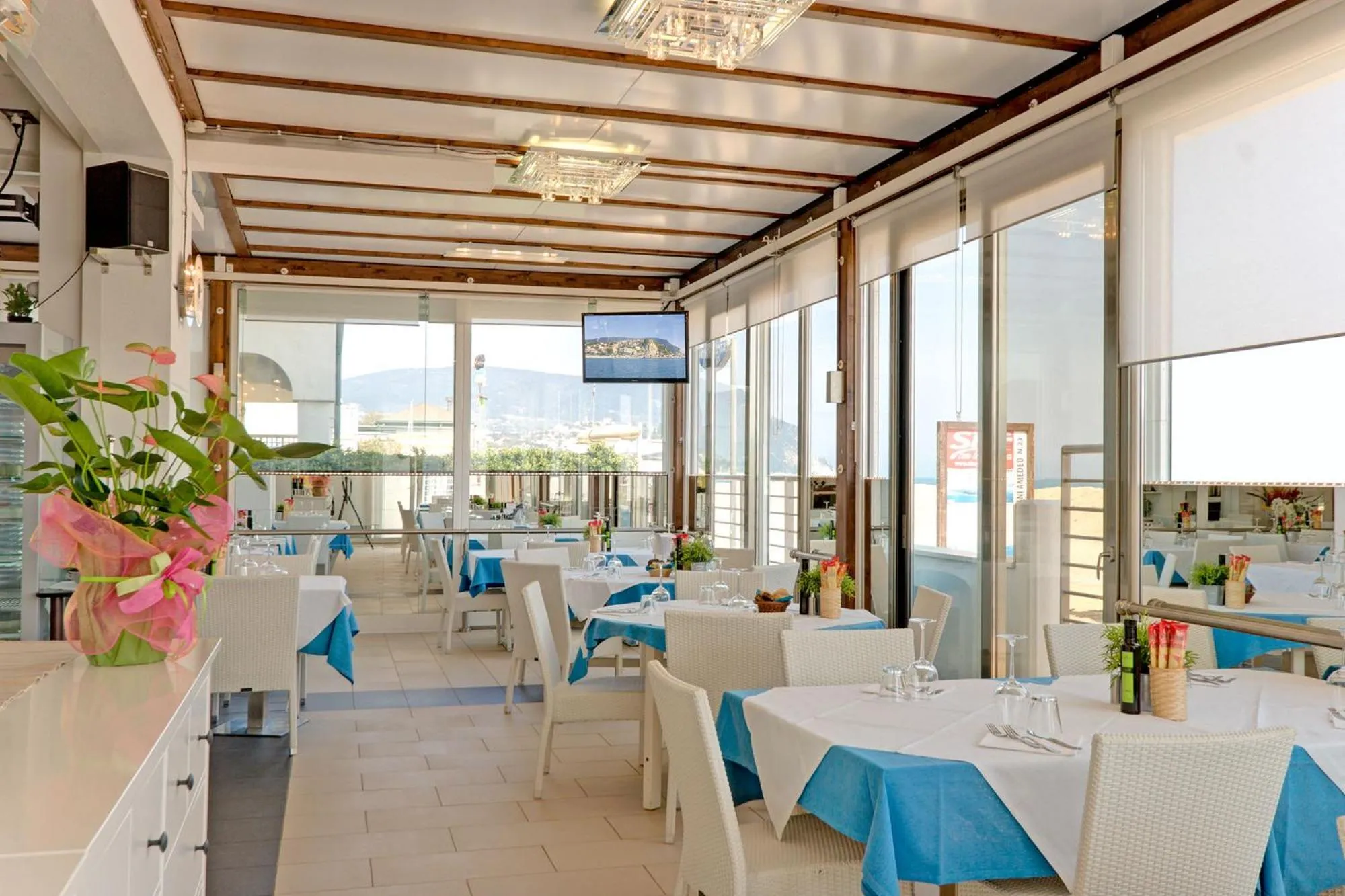 Restaurant/places to eat in Il Conero Mare