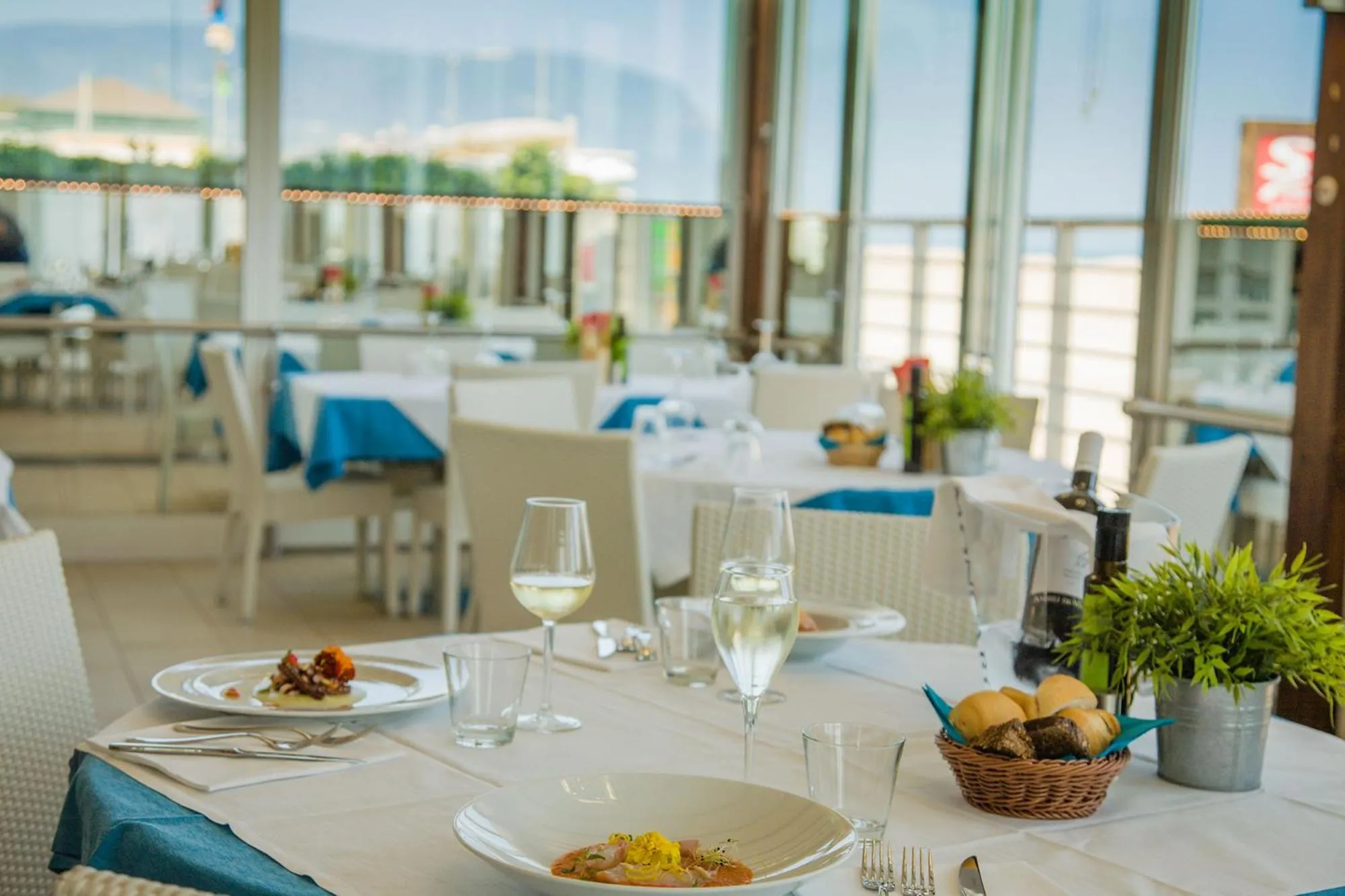 Restaurant/places to eat in Il Conero Mare