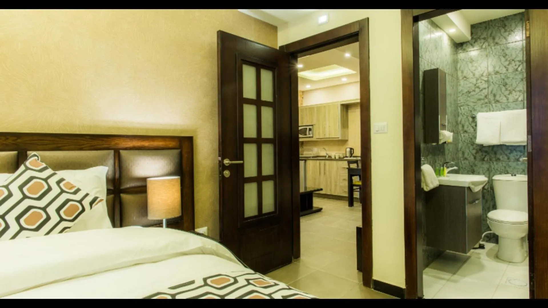 Photo of the whole room, Bed in Shams Alweibdeh Hotel Apartments