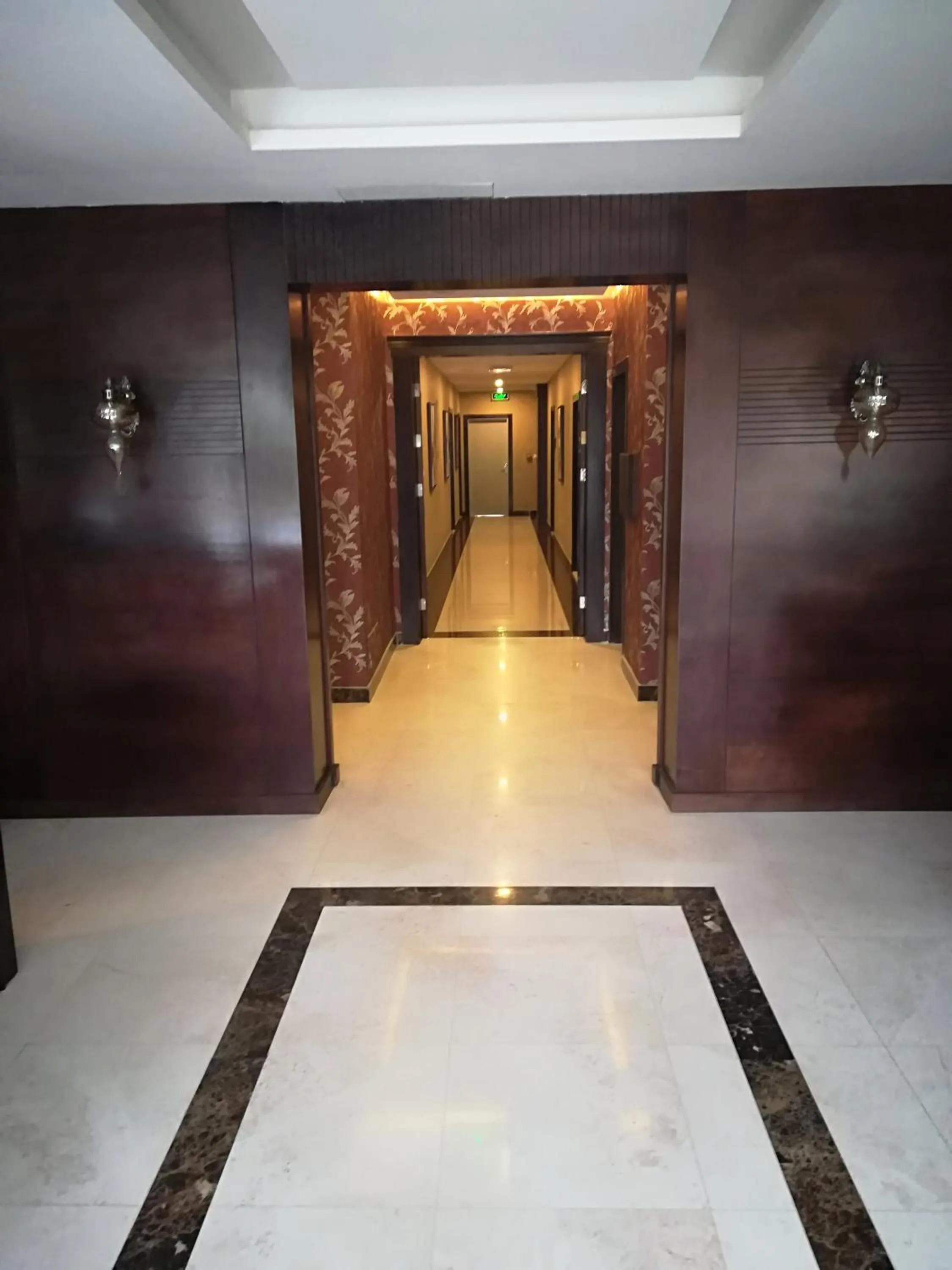 Lobby or reception in Shams Alweibdeh Hotel Apartments