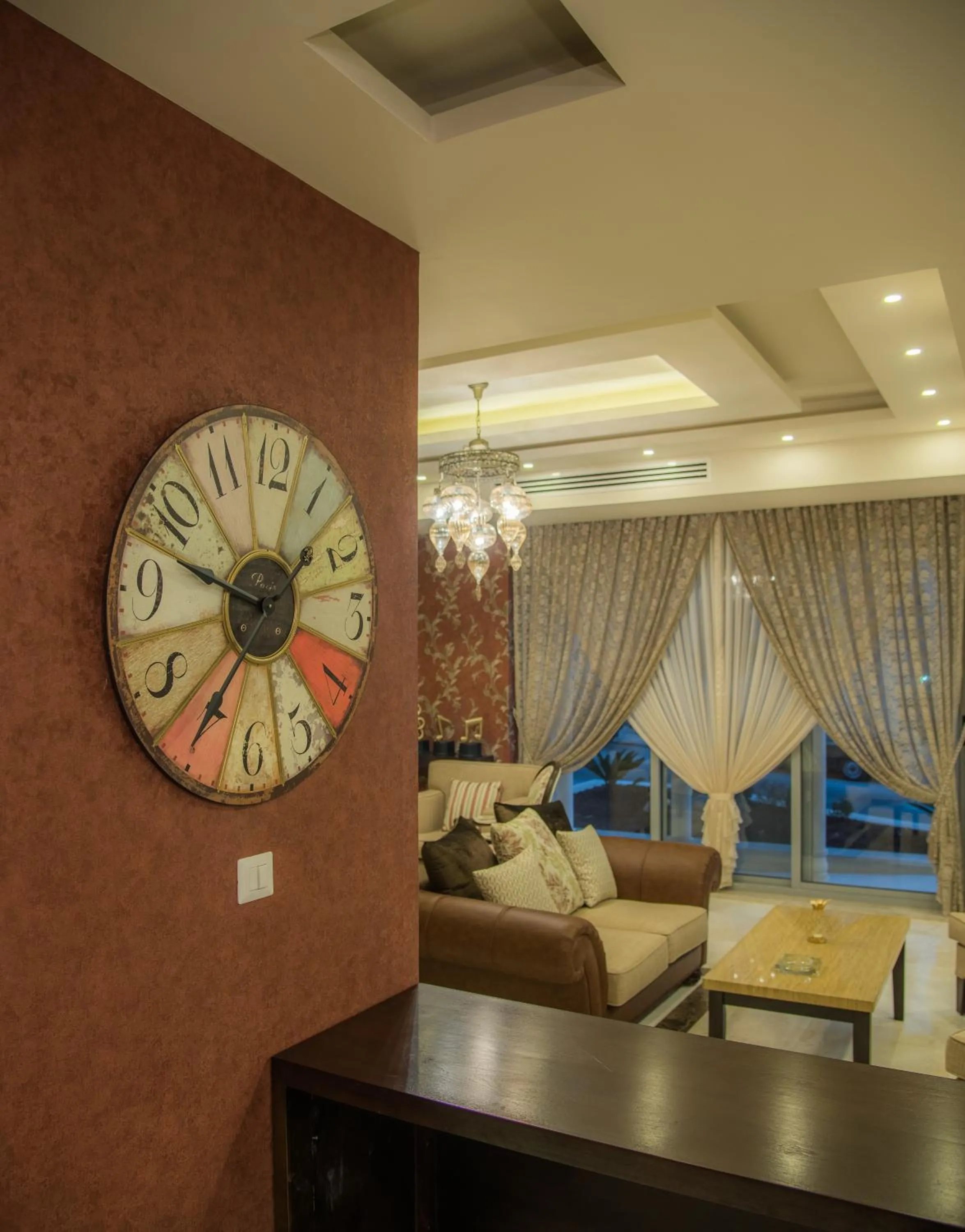 Lounge or bar, Bed in Shams Alweibdeh Hotel Apartments