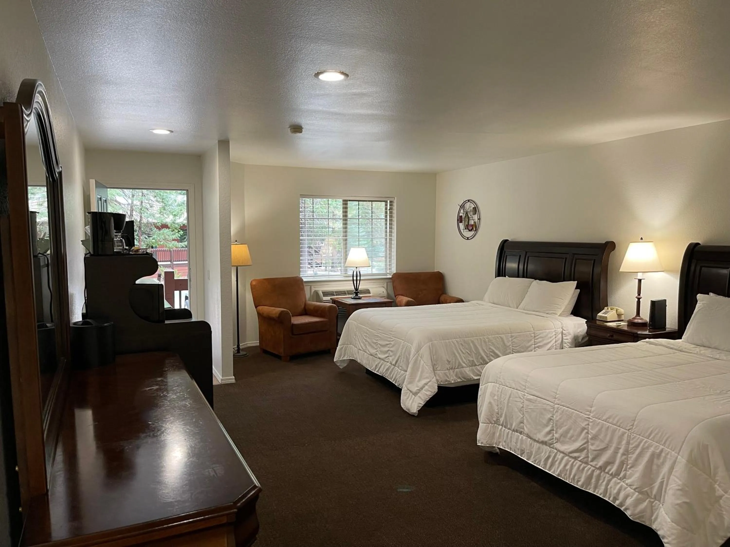 Bed in Mount Shasta Resort