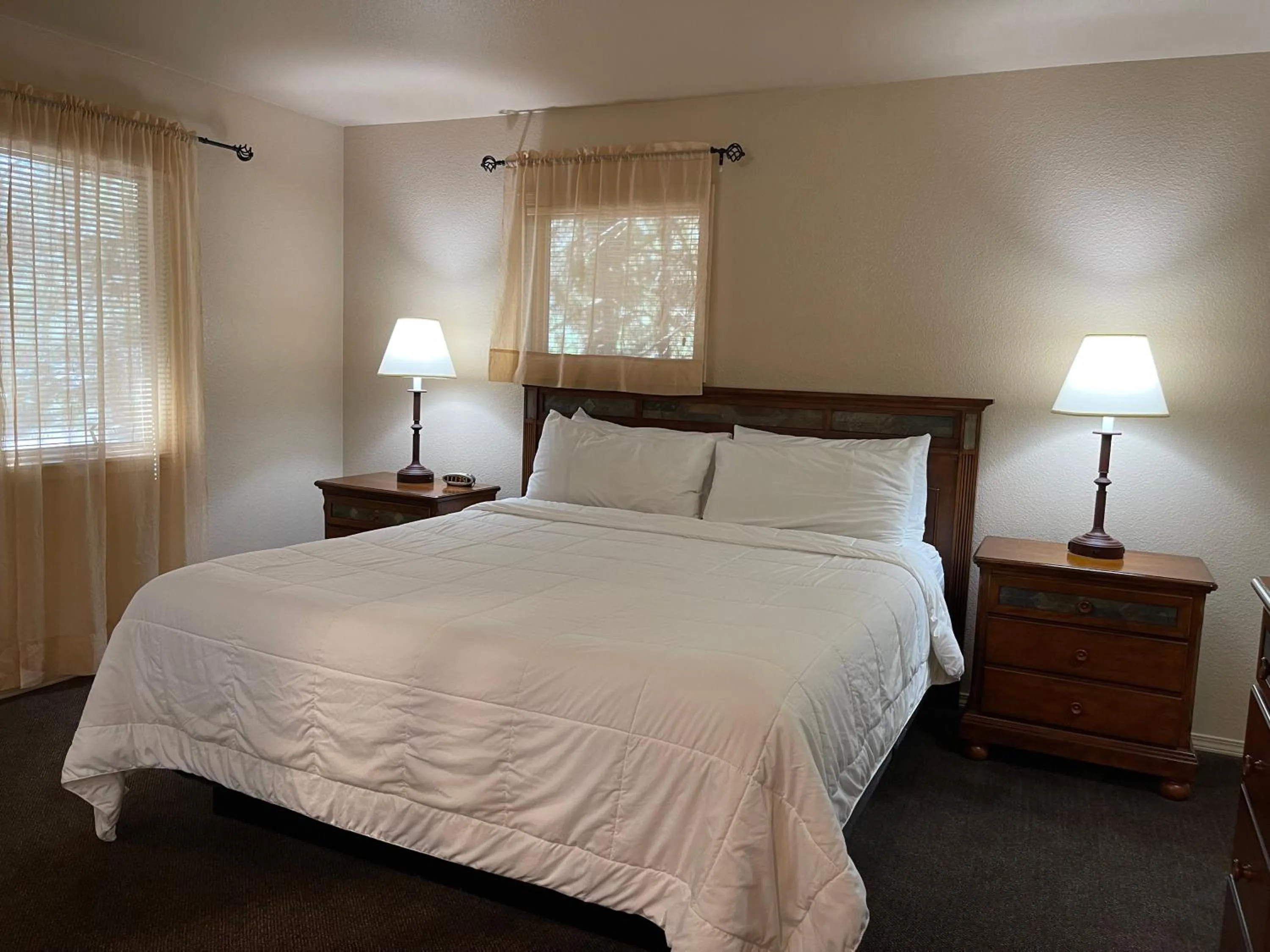 Bed in Mount Shasta Resort