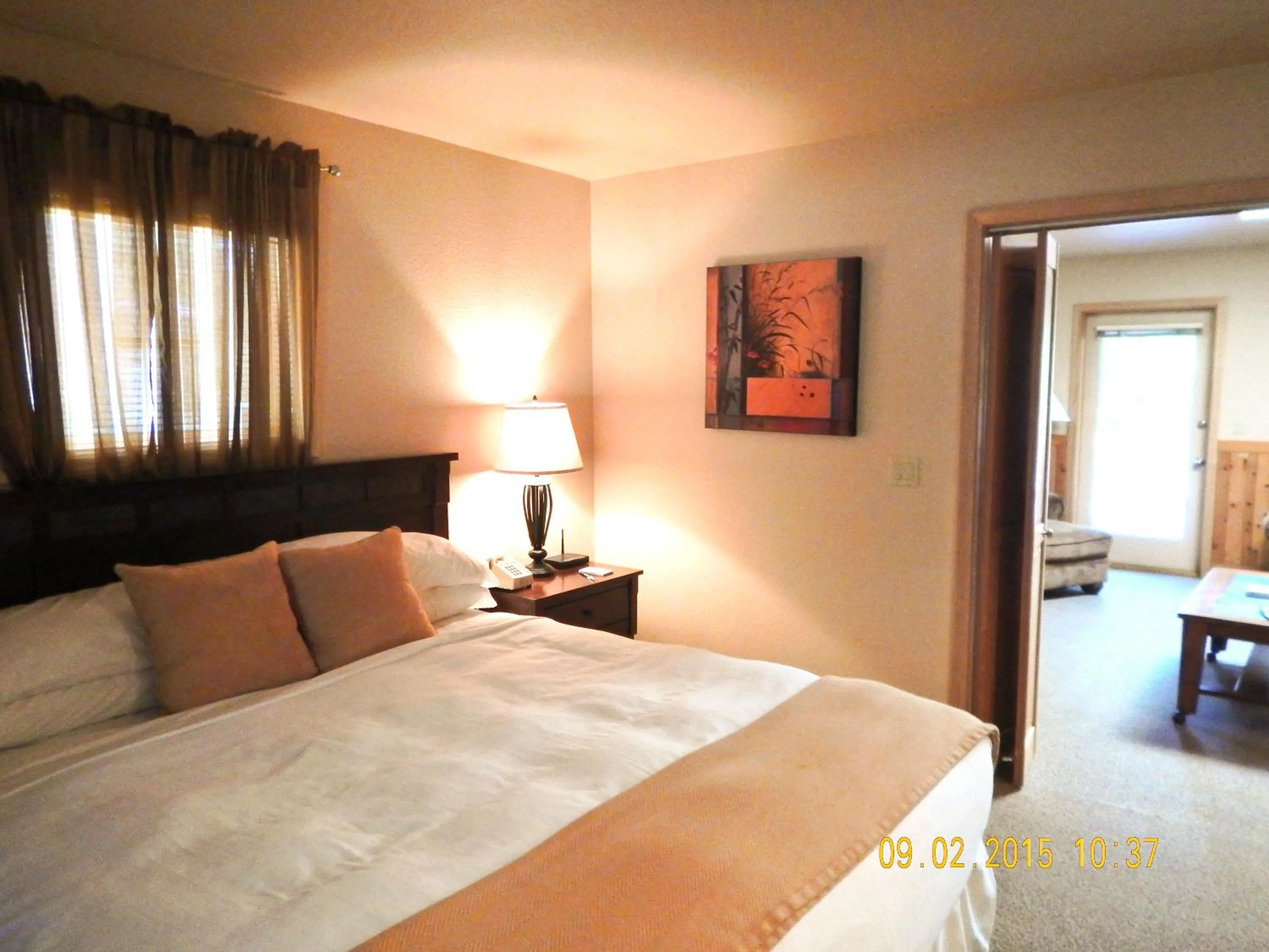 Bed in Mount Shasta Resort