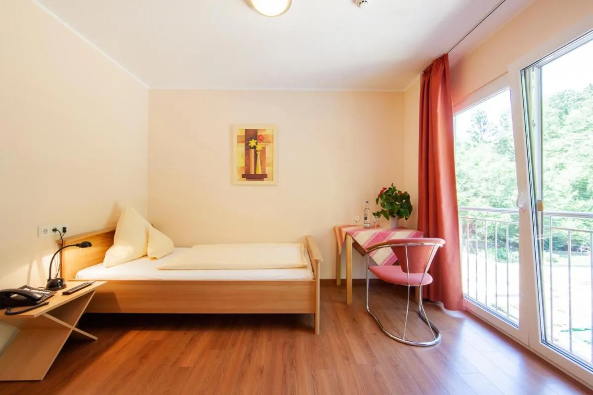 Photo of the whole room, Bed in Heidsmühle