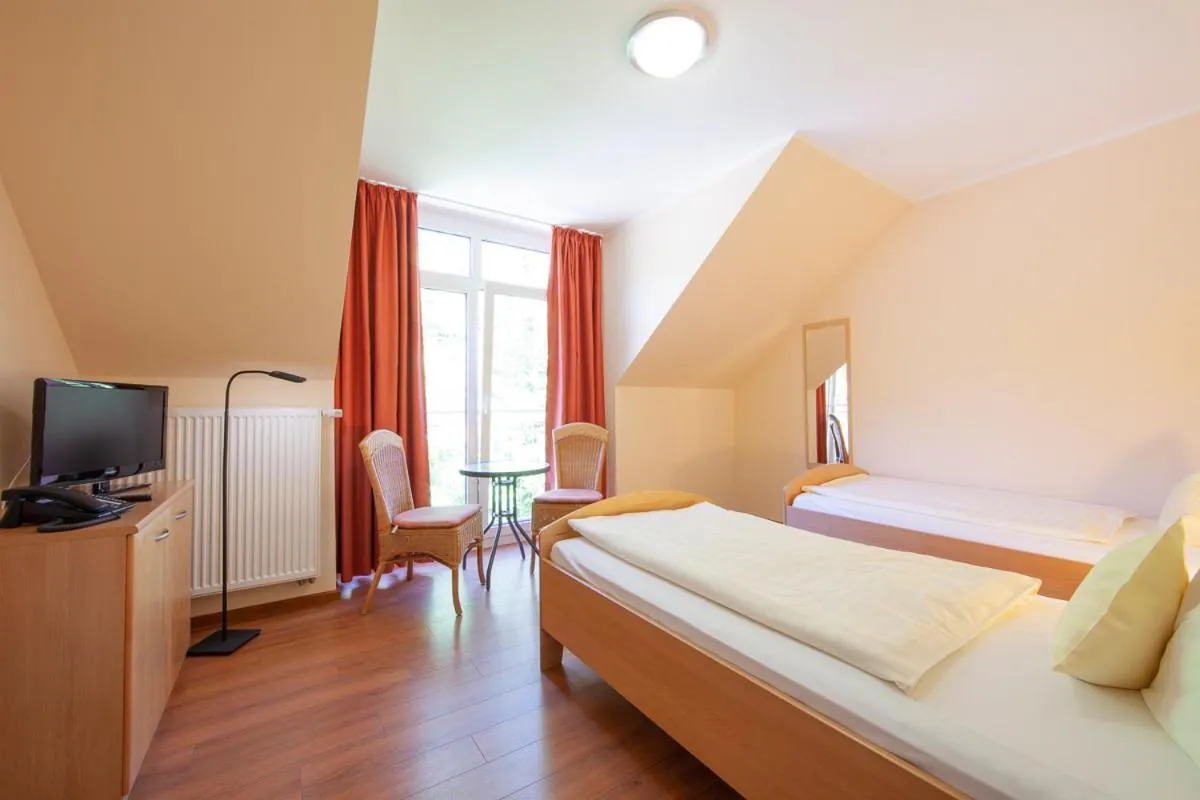 Photo of the whole room, Bed in Heidsmühle