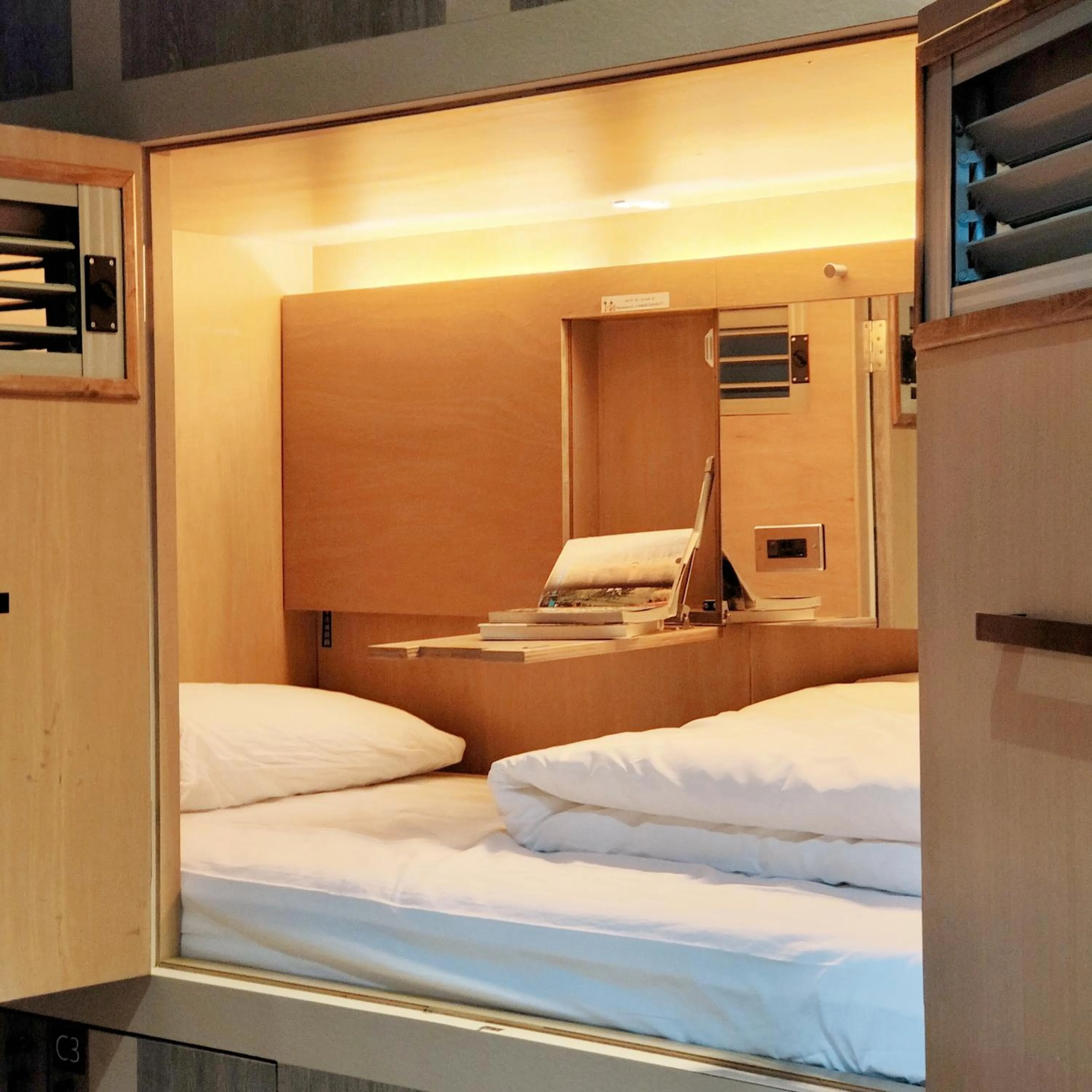 Bed in Jerry's Mazehut Hostel