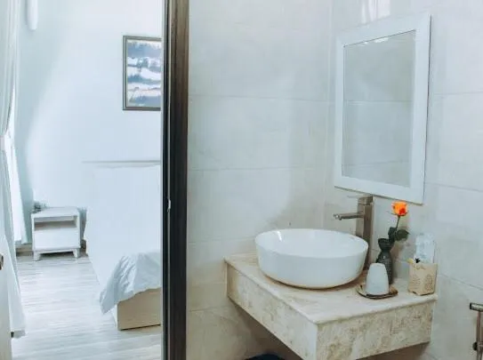 Shower in Dalat Memory Inn