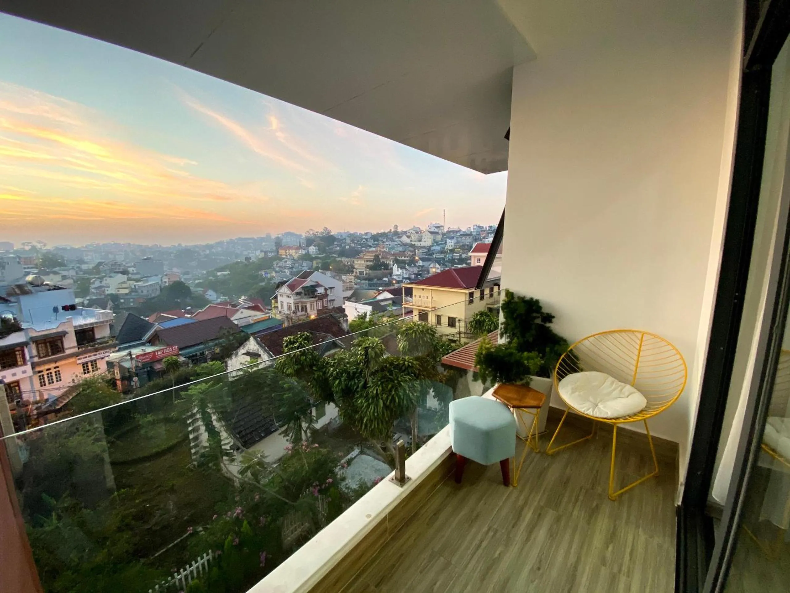 Property building in Dalat Memory Inn