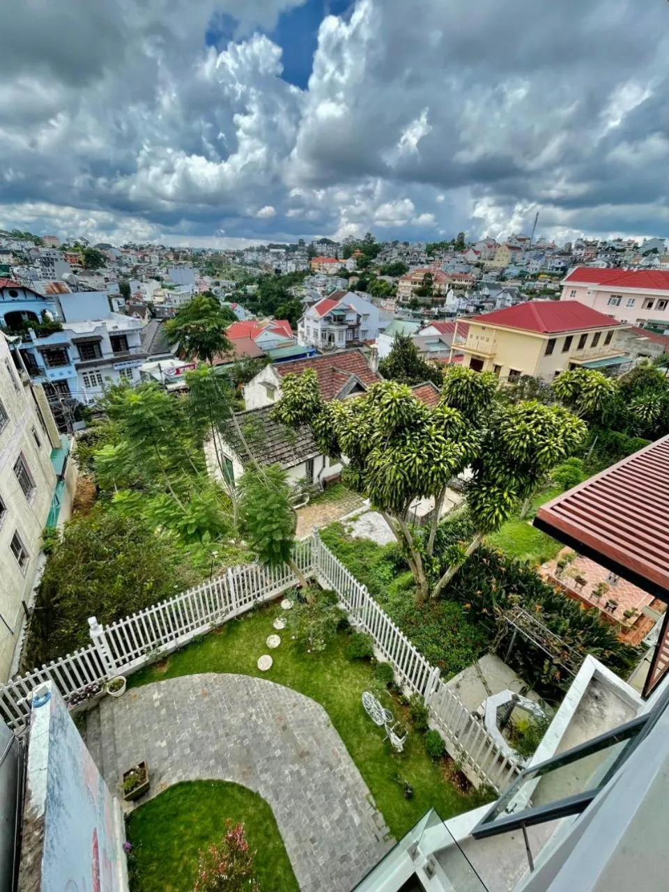 Property building in Dalat Memory Inn