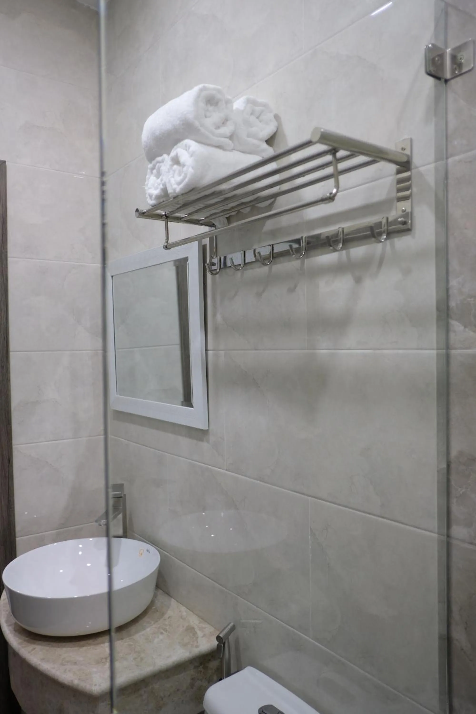 Shower in Dalat Memory Inn