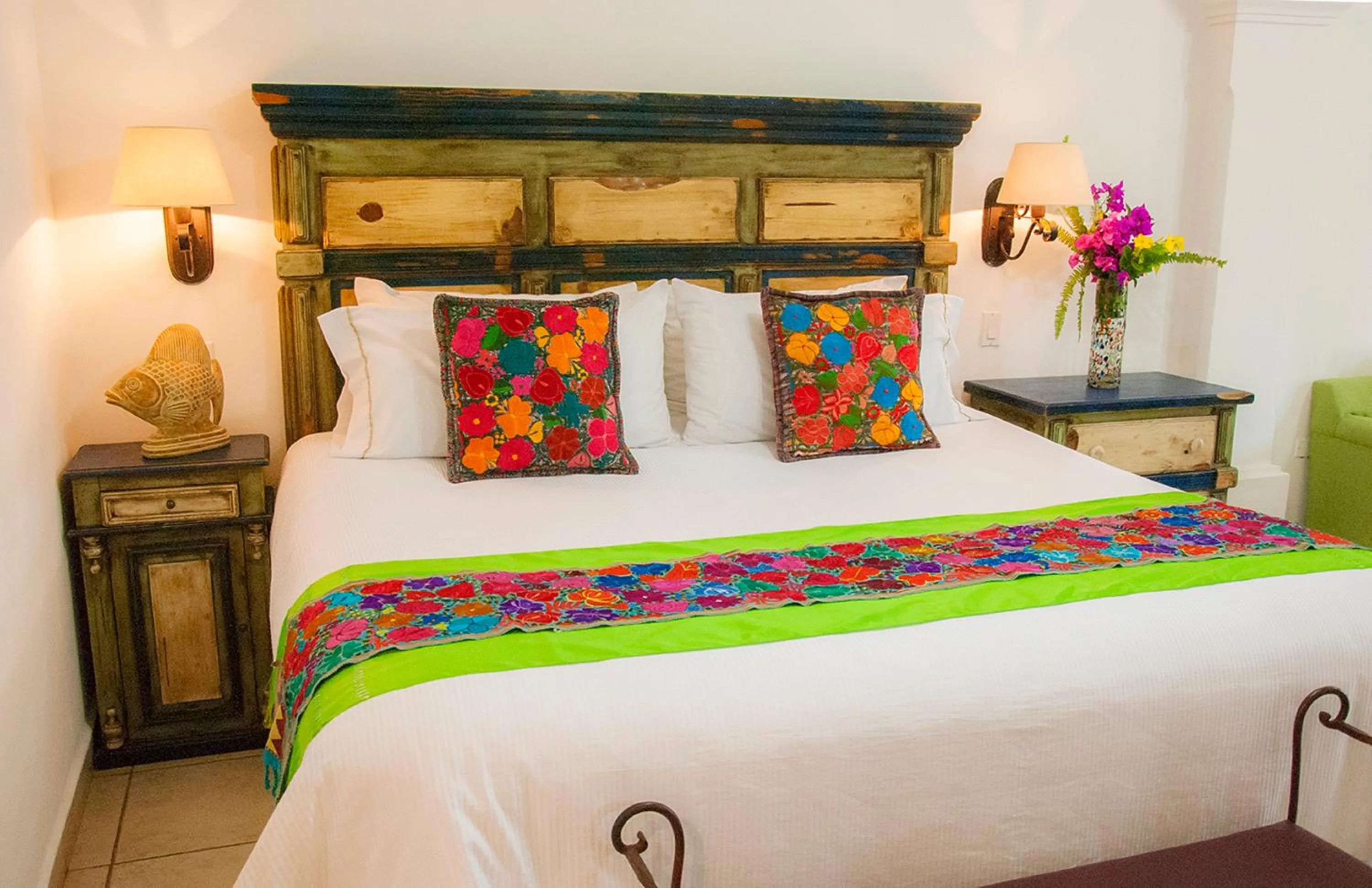 Bedroom, Bed in El Encanto Inn & Suites