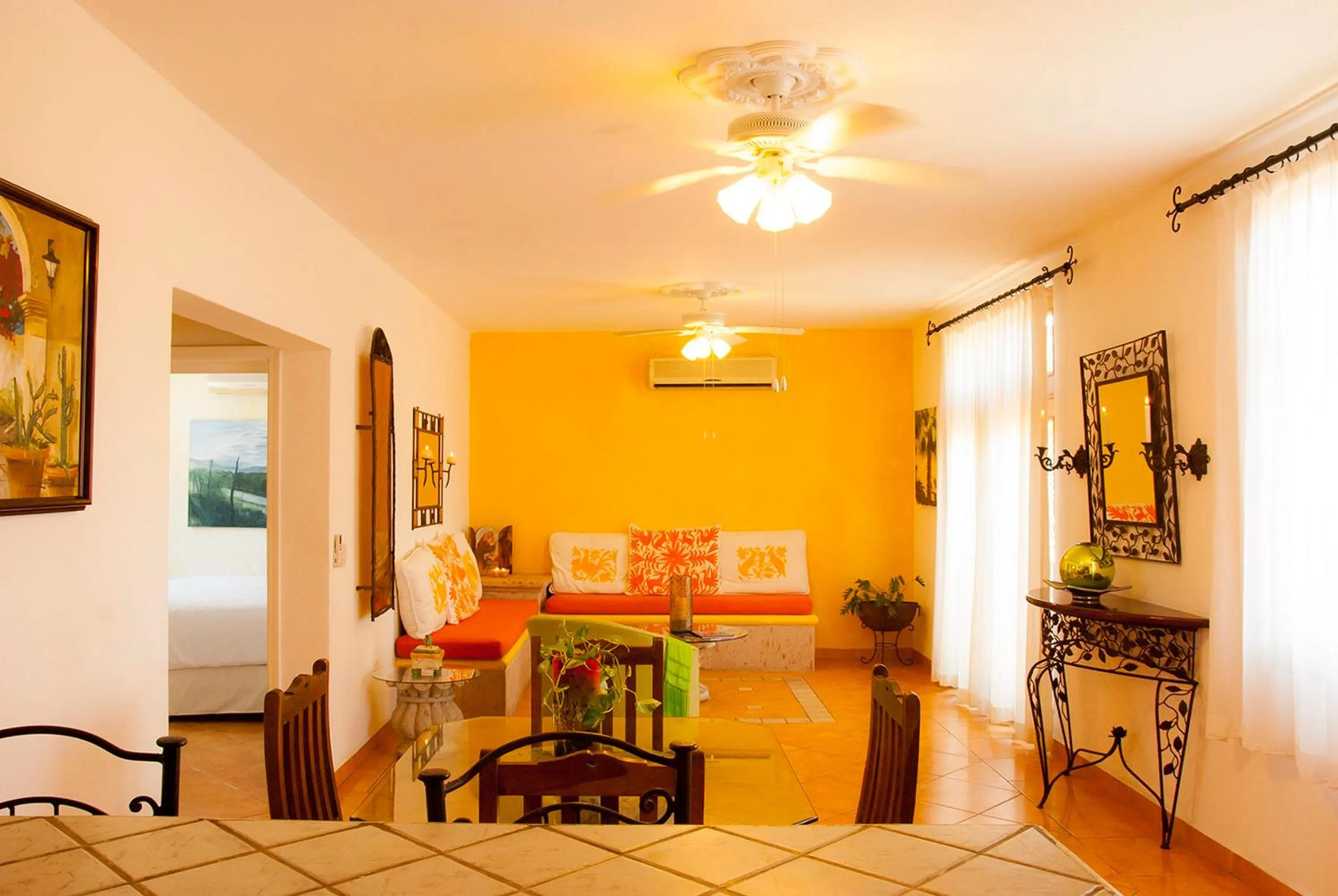 Living room in El Encanto Inn & Suites