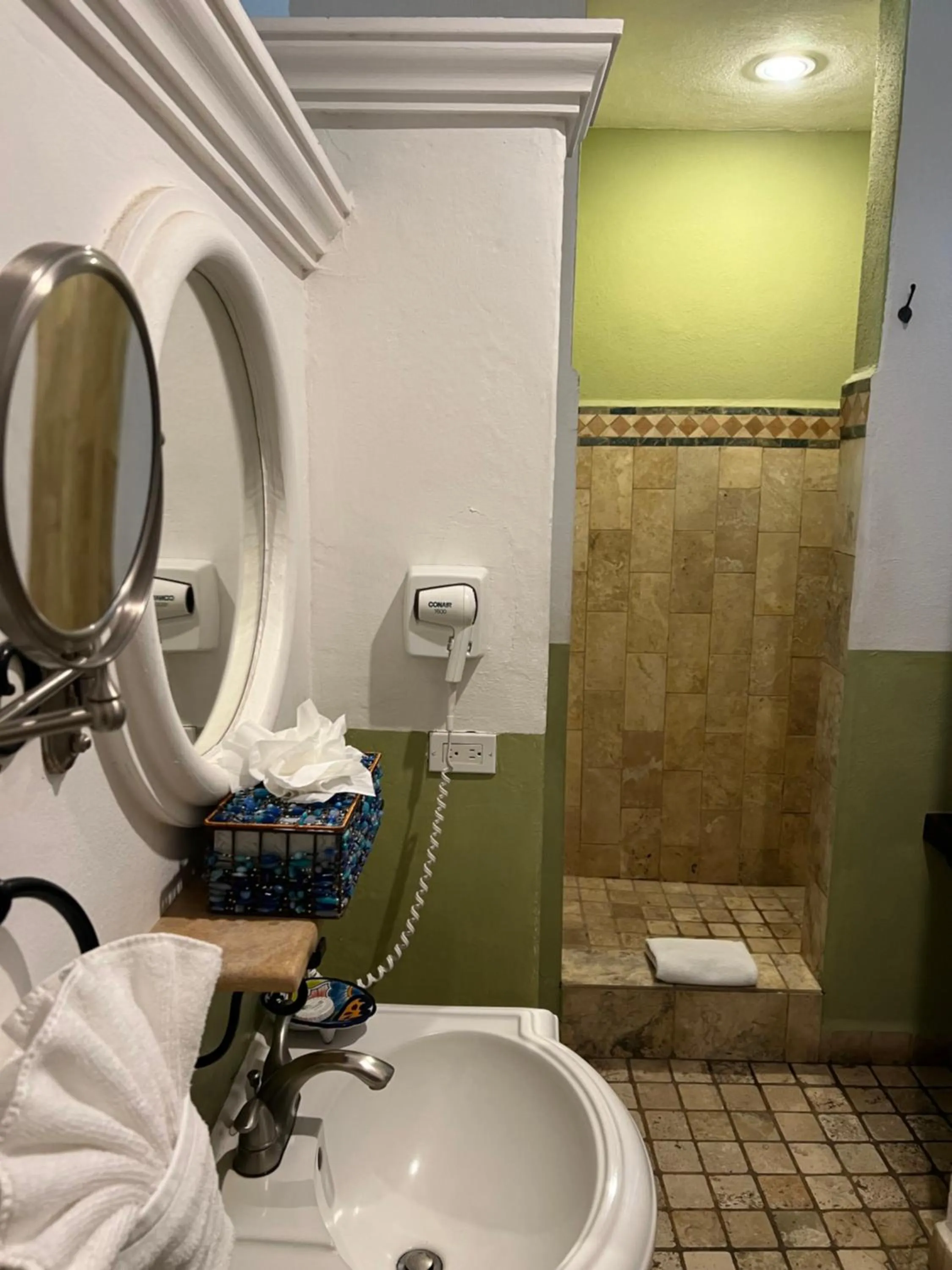 Bathroom in El Encanto Inn & Suites