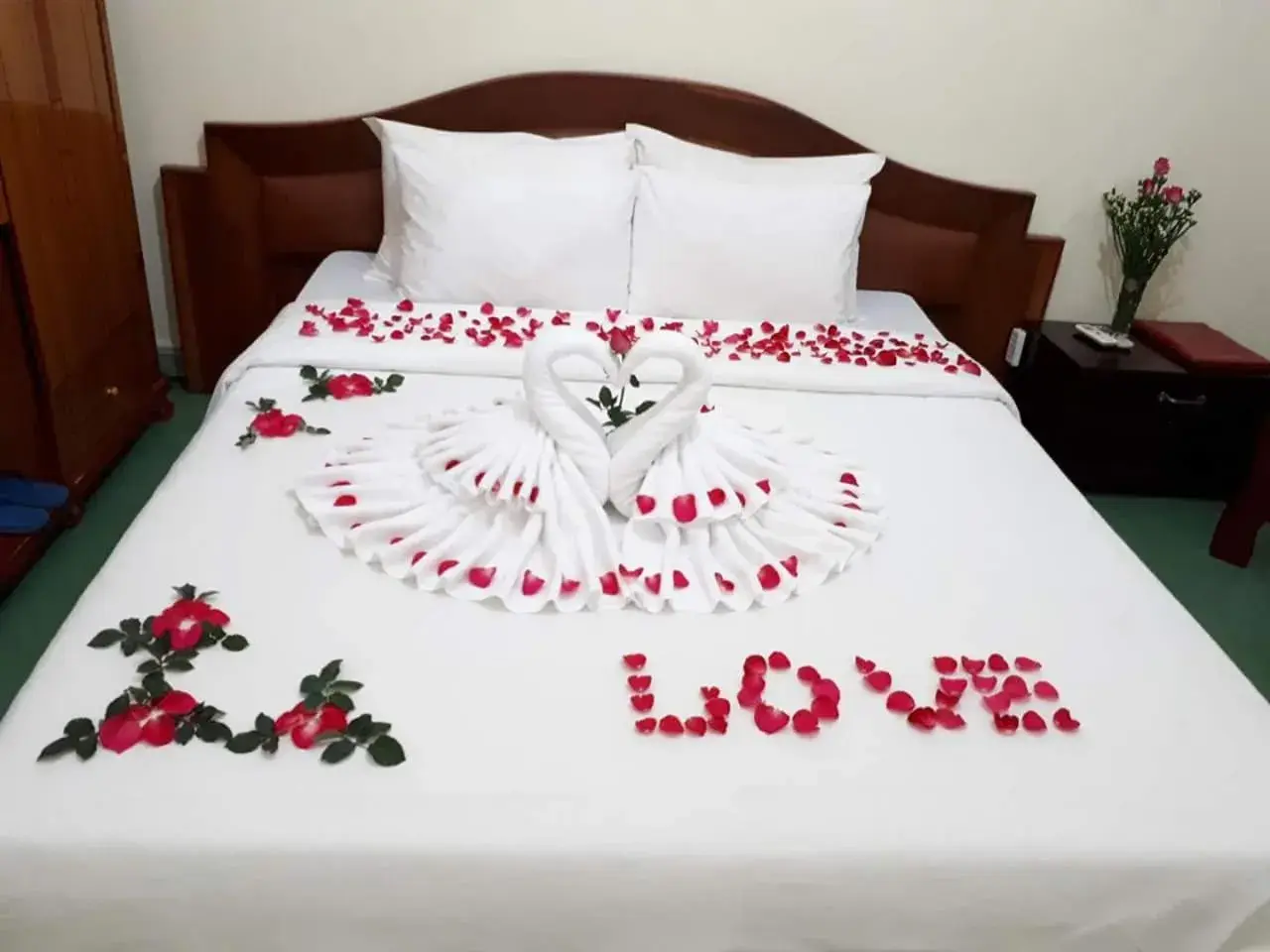 Superior Double Room in Hung Vuong Hotel Superior Double Room in Hung Vuong Hotel