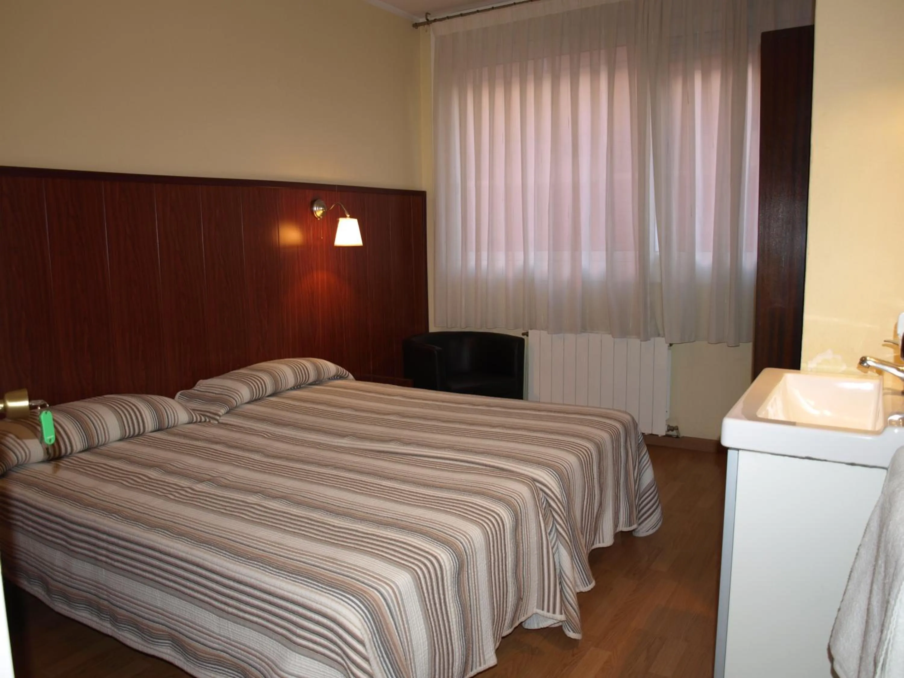 Photo of the whole room, Bed in Hostal Bejar