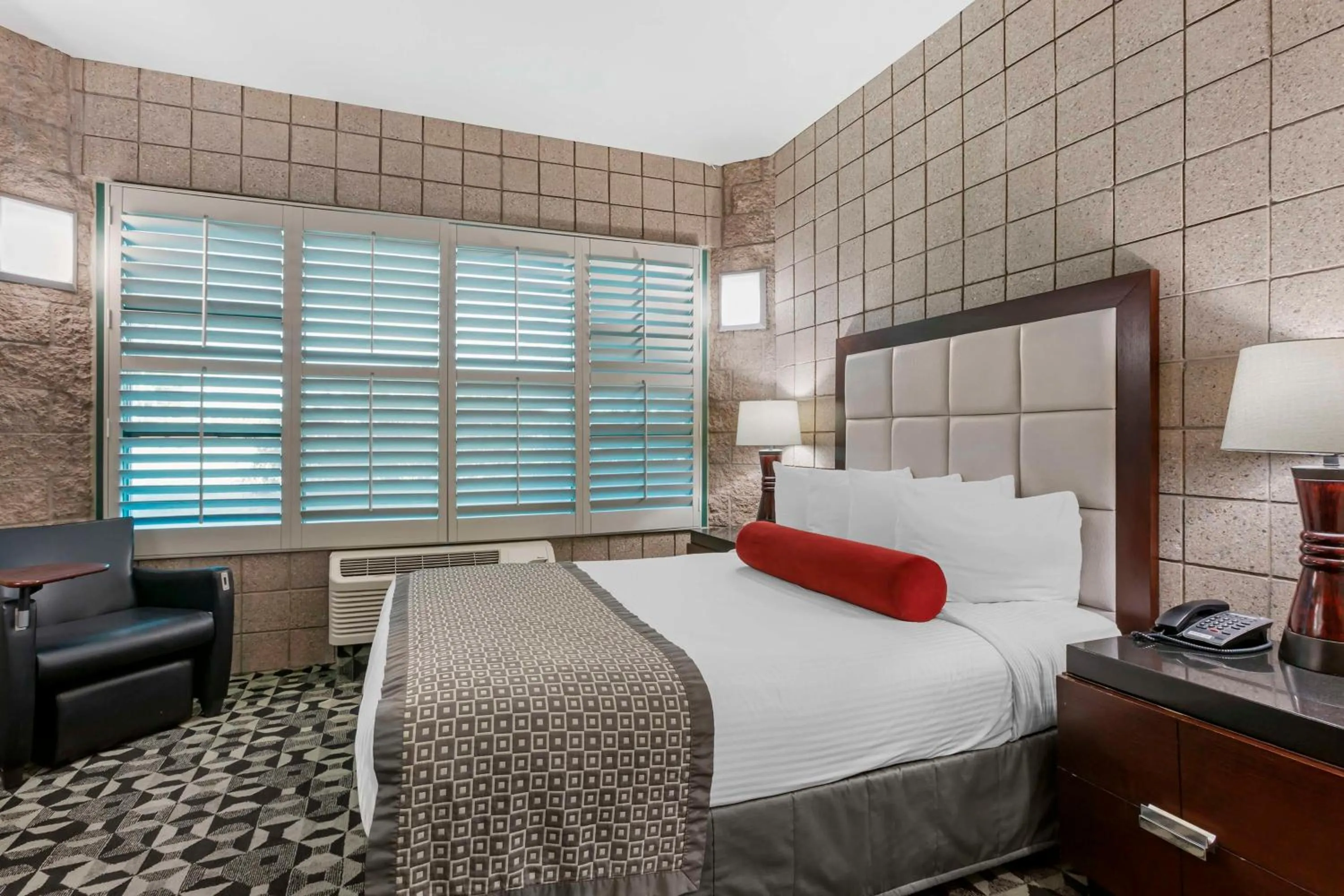 Bedroom, Bed in Best Western Plus Sundial