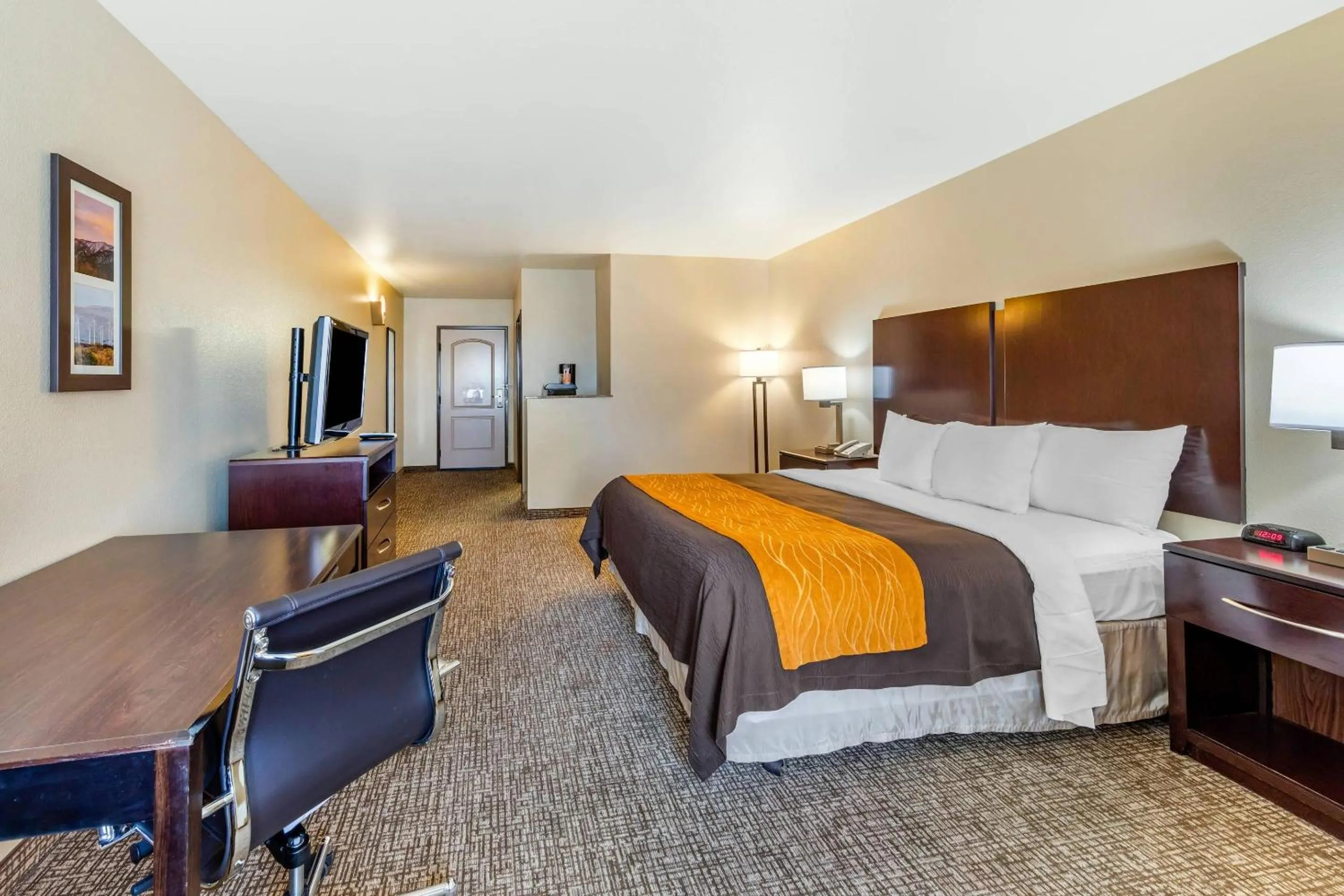 Bedroom, Bed in Comfort Inn & Suites Colton
